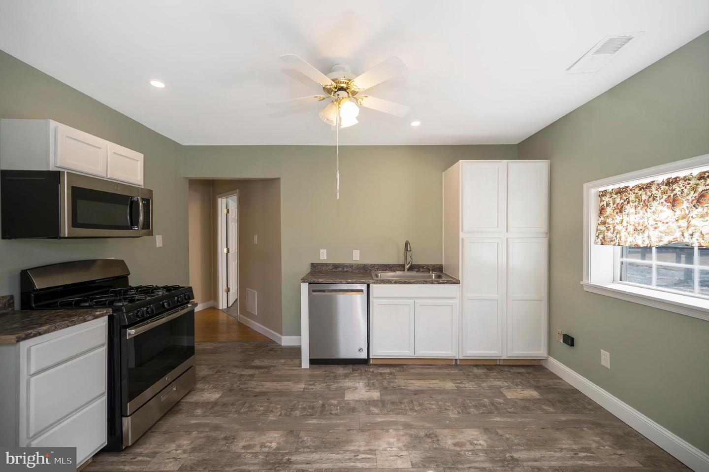 4643 THOMAS JEFFERSON PKWY, PALMYRA, Virginia 22963, 2 Bedrooms Bedrooms, 7 Rooms Rooms,1 BathroomBathrooms,Residential,For sale,4643 THOMAS JEFFERSON PKWY,VAFN2000540 MLS # VAFN2000540