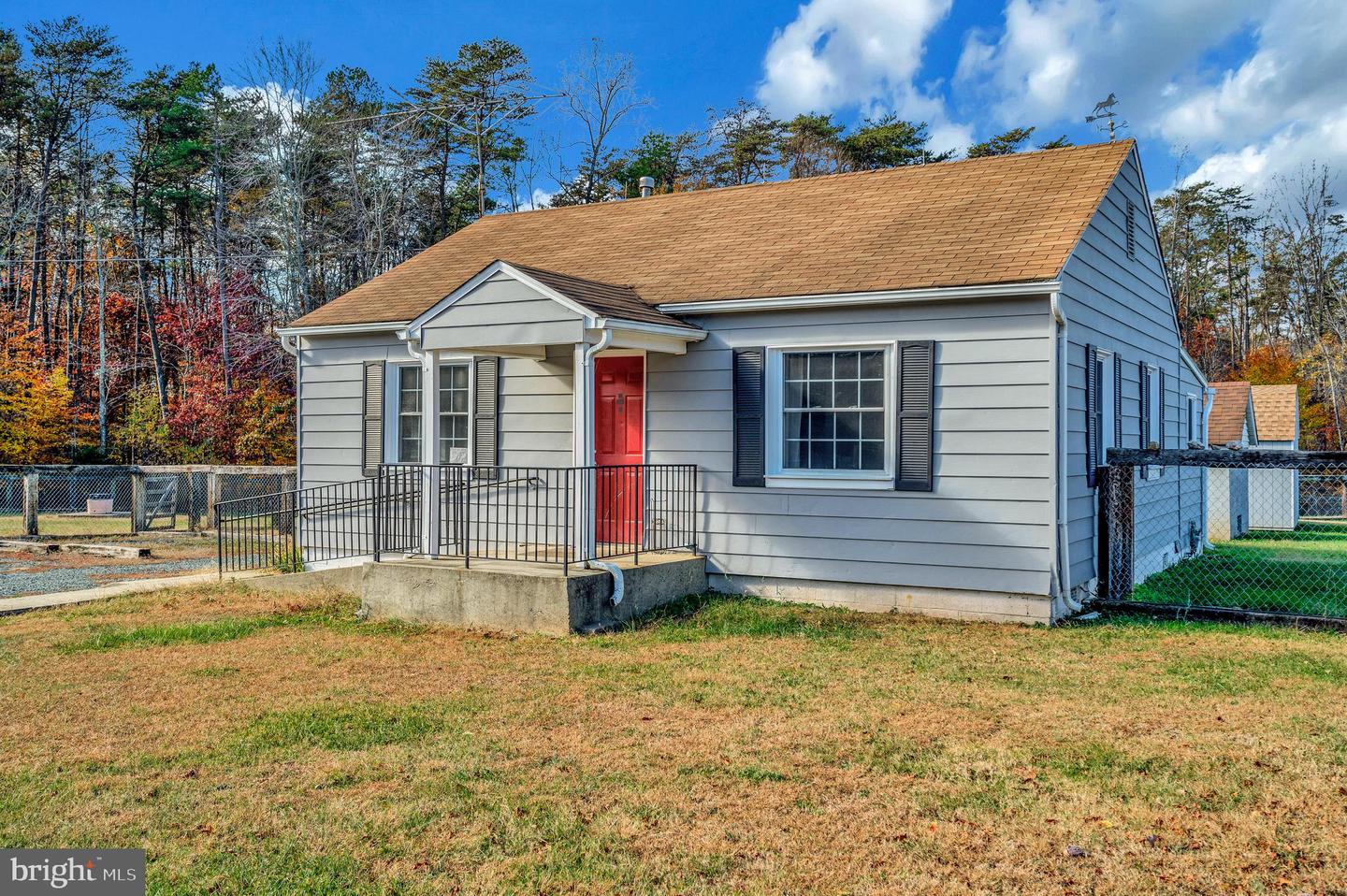 4643 THOMAS JEFFERSON PKWY, PALMYRA, Virginia 22963, 2 Bedrooms Bedrooms, 7 Rooms Rooms,1 BathroomBathrooms,Residential,For sale,4643 THOMAS JEFFERSON PKWY,VAFN2000540 MLS # VAFN2000540