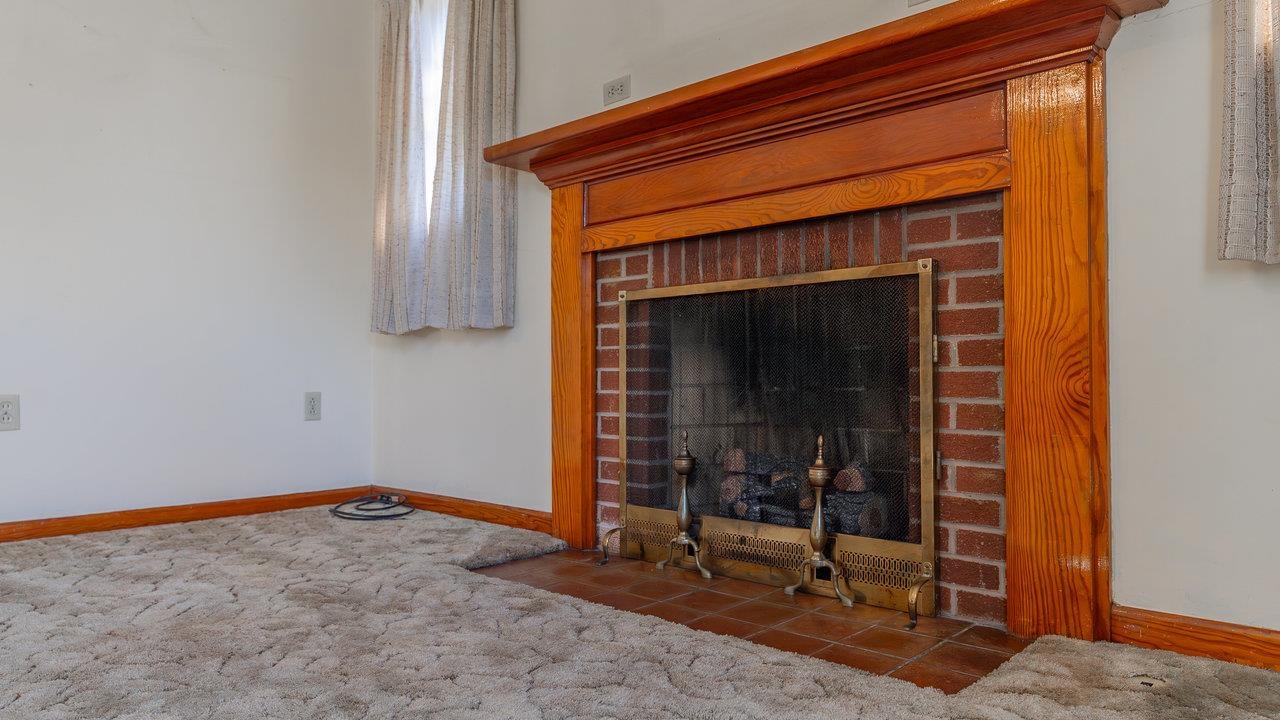 338 FAIRFAX AVE, ELKTON, Virginia 22827, 3 Bedrooms Bedrooms, ,1 BathroomBathrooms,Residential,338 FAIRFAX AVE,663390 MLS # 663390