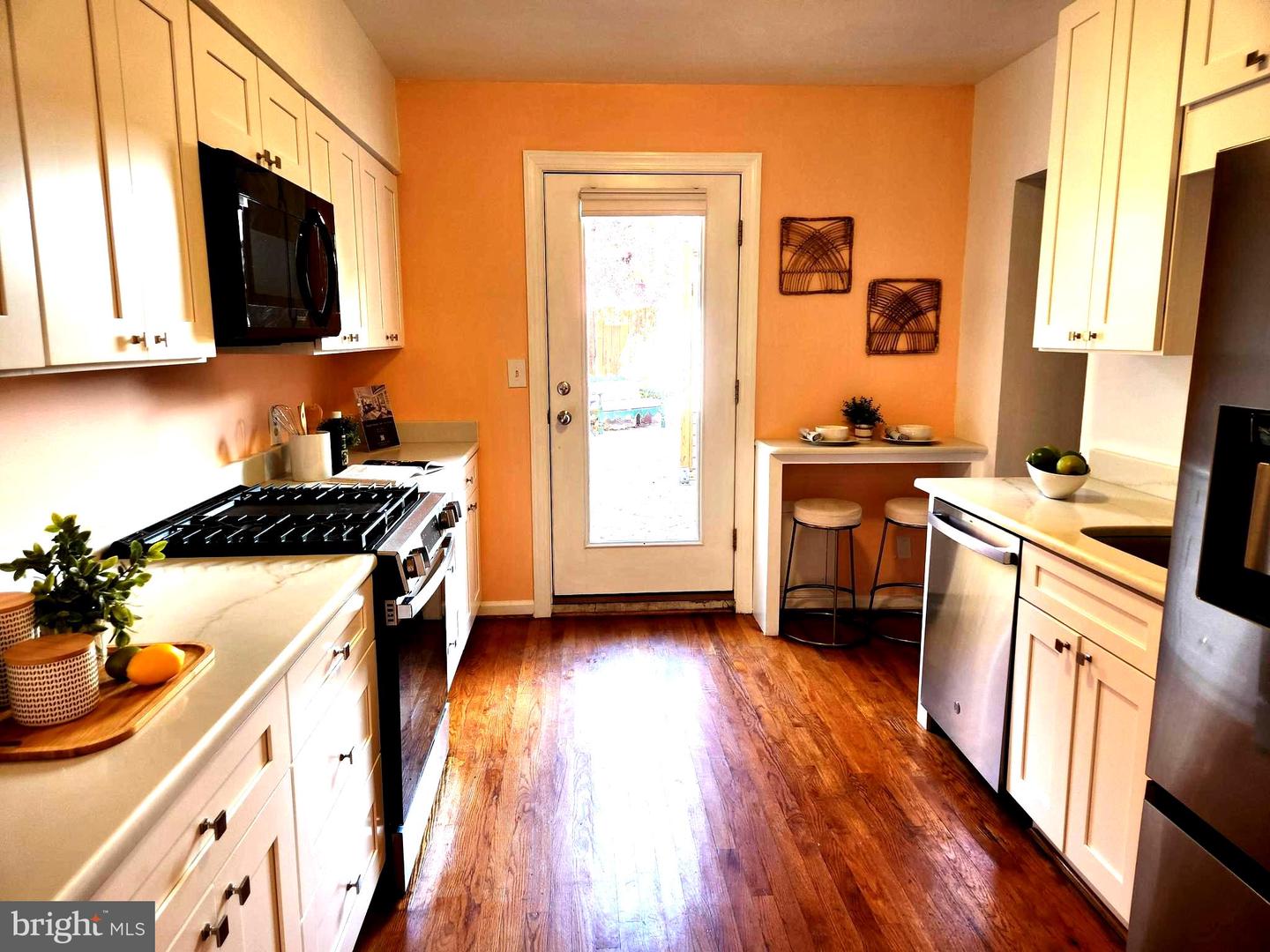 328 A ST NE, WASHINGTON, District Of Columbia 20002, 2 Bedrooms Bedrooms, ,1 BathroomBathrooms,Residential,For sale,328 A ST NE,DCDC2203072 MLS # DCDC2203072