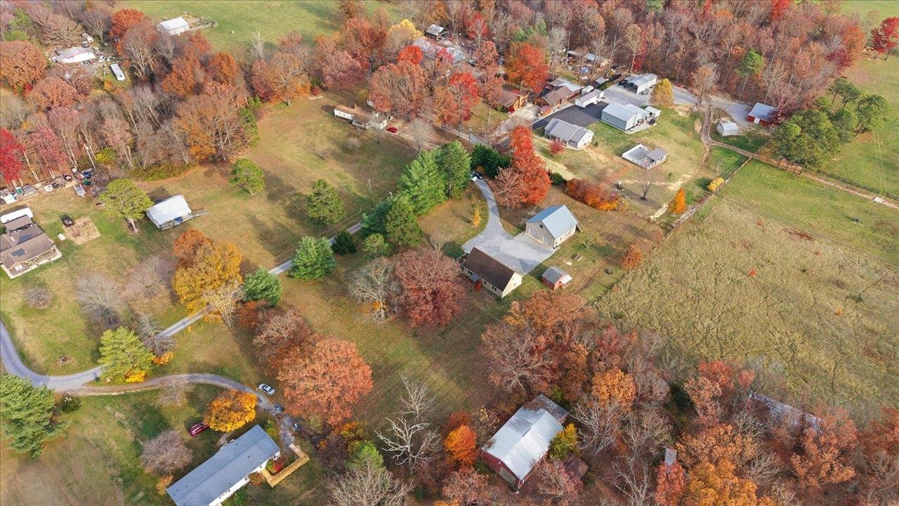 69 ALLENTOWN LN, STUARTS DRAFT, Virginia 24477, 3 Bedrooms Bedrooms, ,2 BathroomsBathrooms,Residential,69 ALLENTOWN LN,670887 MLS # 670887 69 ALLENTOWN LN, STUARTS DRAFT, Virginia 24477, 3 Bedrooms Bedrooms, ,2 BathroomsBathrooms,Residential,69 ALLENTOWN LN,670887 MLS # 670887