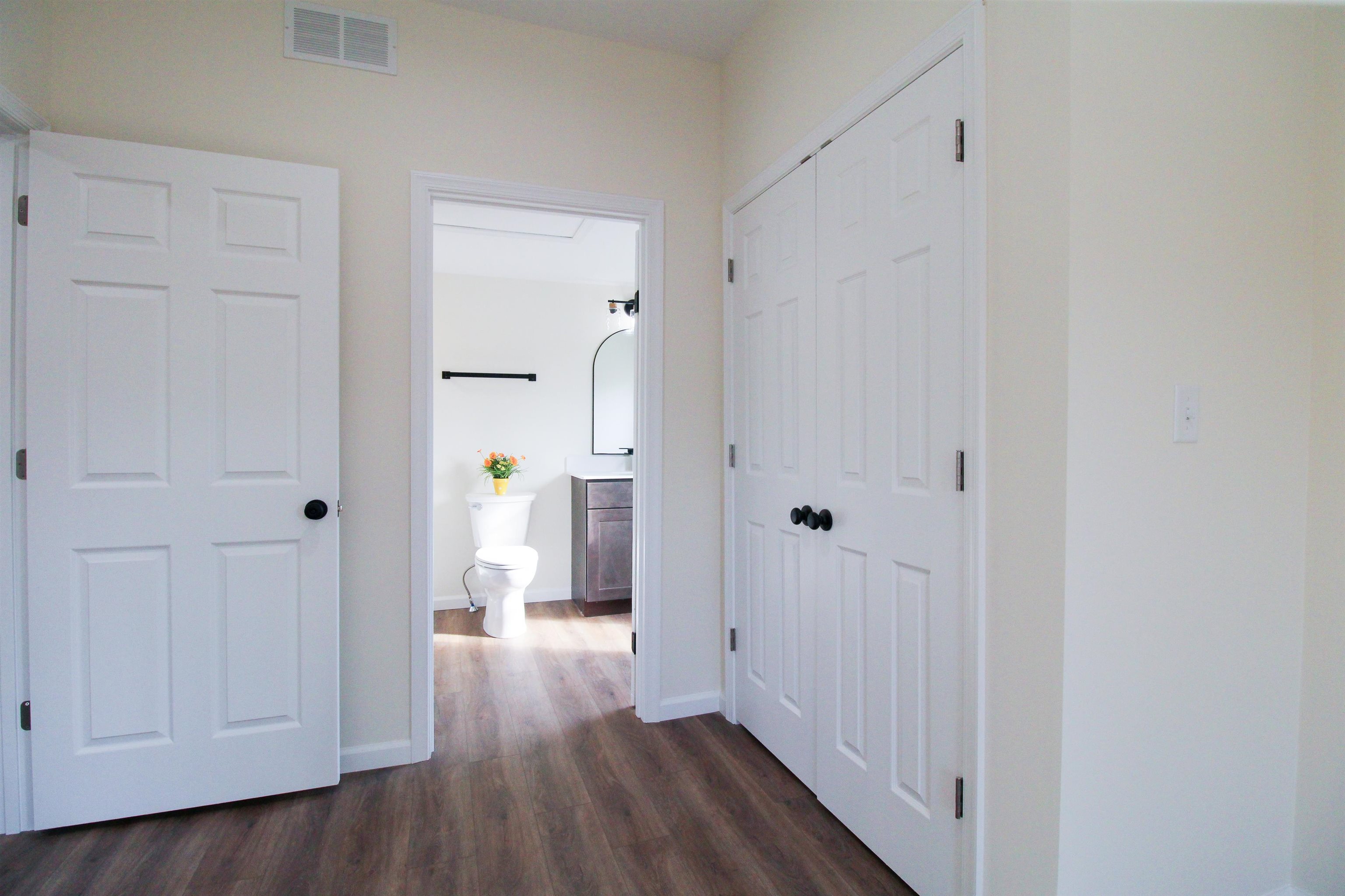 802 BURWELL AVE, STAUNTON, Virginia 24401, 2 Bedrooms Bedrooms, ,2 BathroomsBathrooms,Residential,802 BURWELL AVE,670890 MLS # 670890