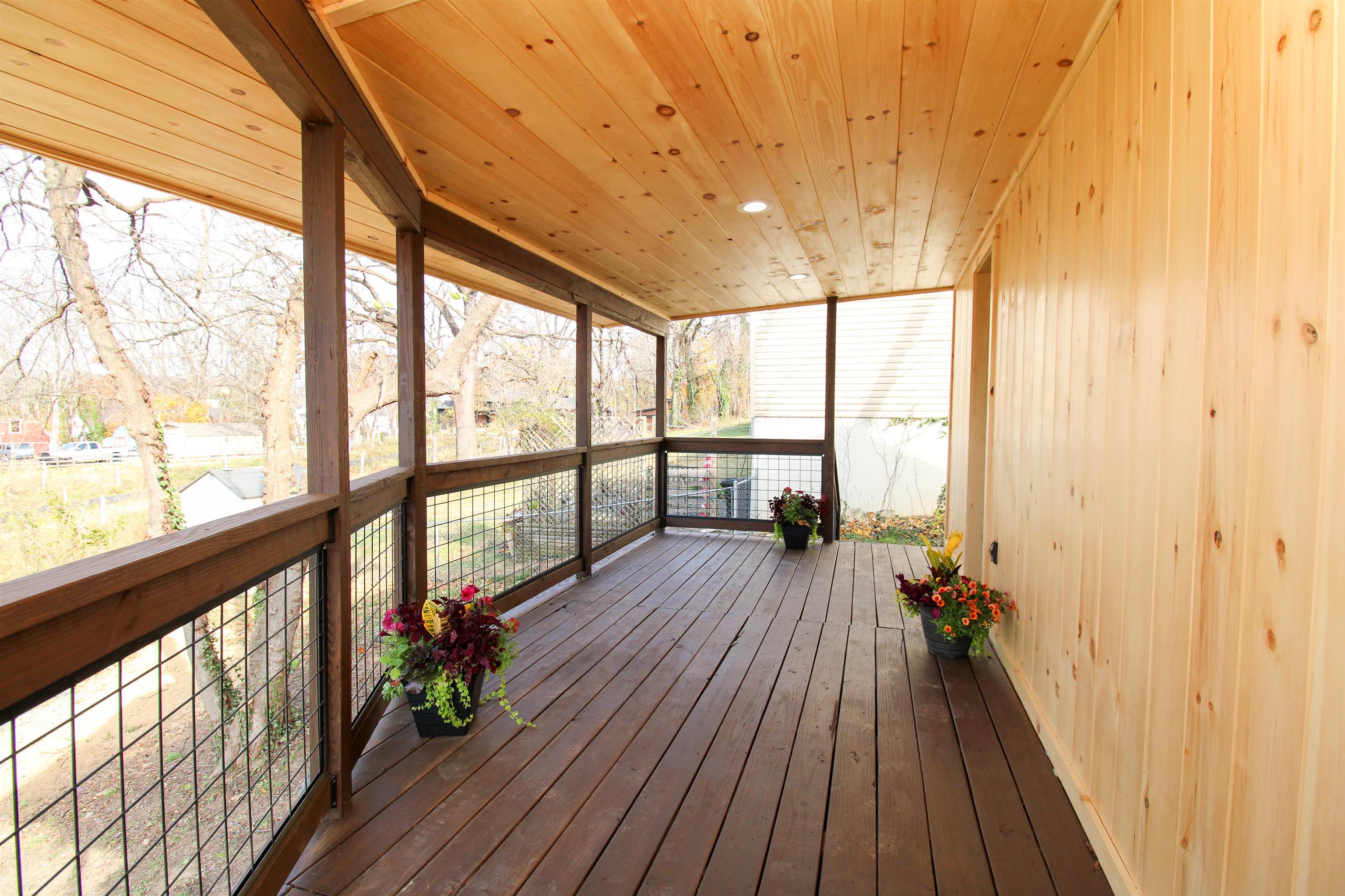 802 BURWELL AVE, STAUNTON, Virginia 24401, 2 Bedrooms Bedrooms, ,2 BathroomsBathrooms,Residential,802 BURWELL AVE,670890 MLS # 670890