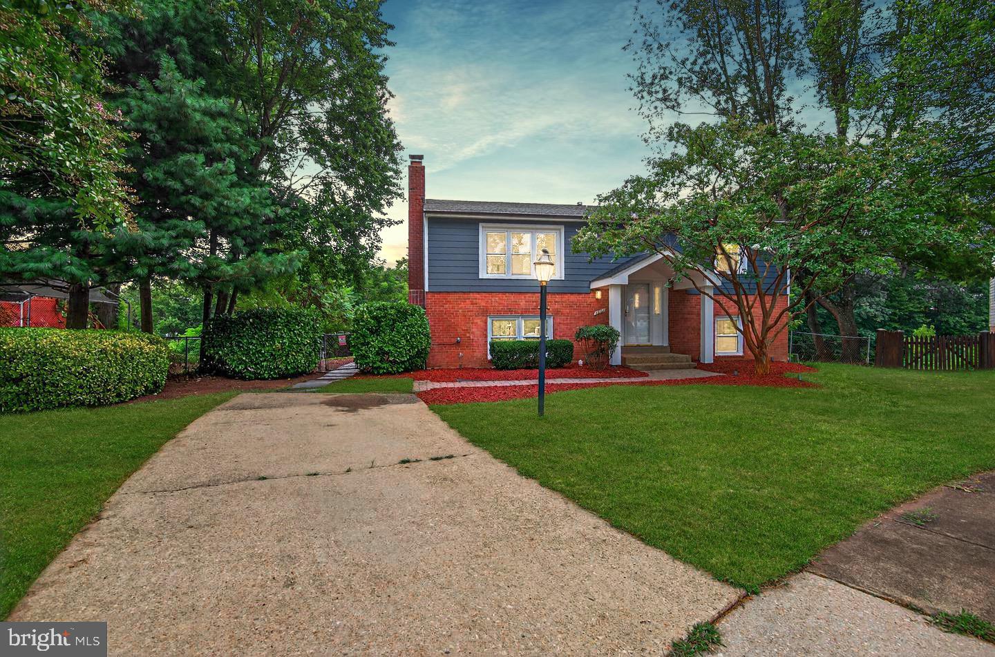 4309 WILLOUGHBY CT, CHANTILLY, Virginia 20151, 3 Bedrooms Bedrooms, ,2 BathroomsBathrooms,Residential,For sale,4309 WILLOUGHBY CT,VAFX2264594 MLS # VAFX2264594