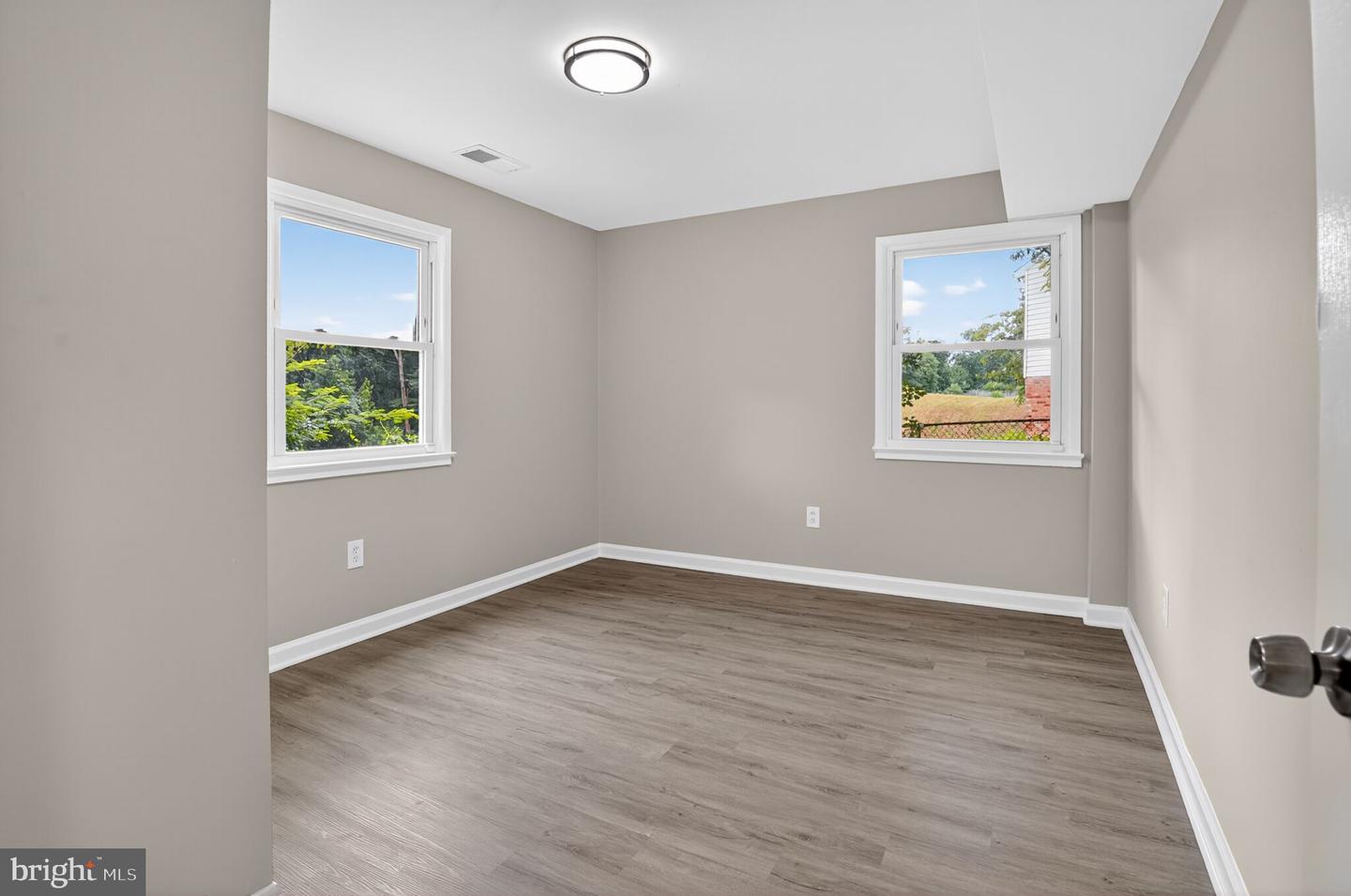 4309 WILLOUGHBY CT, CHANTILLY, Virginia 20151, 3 Bedrooms Bedrooms, ,2 BathroomsBathrooms,Residential,For sale,4309 WILLOUGHBY CT,VAFX2264594 MLS # VAFX2264594