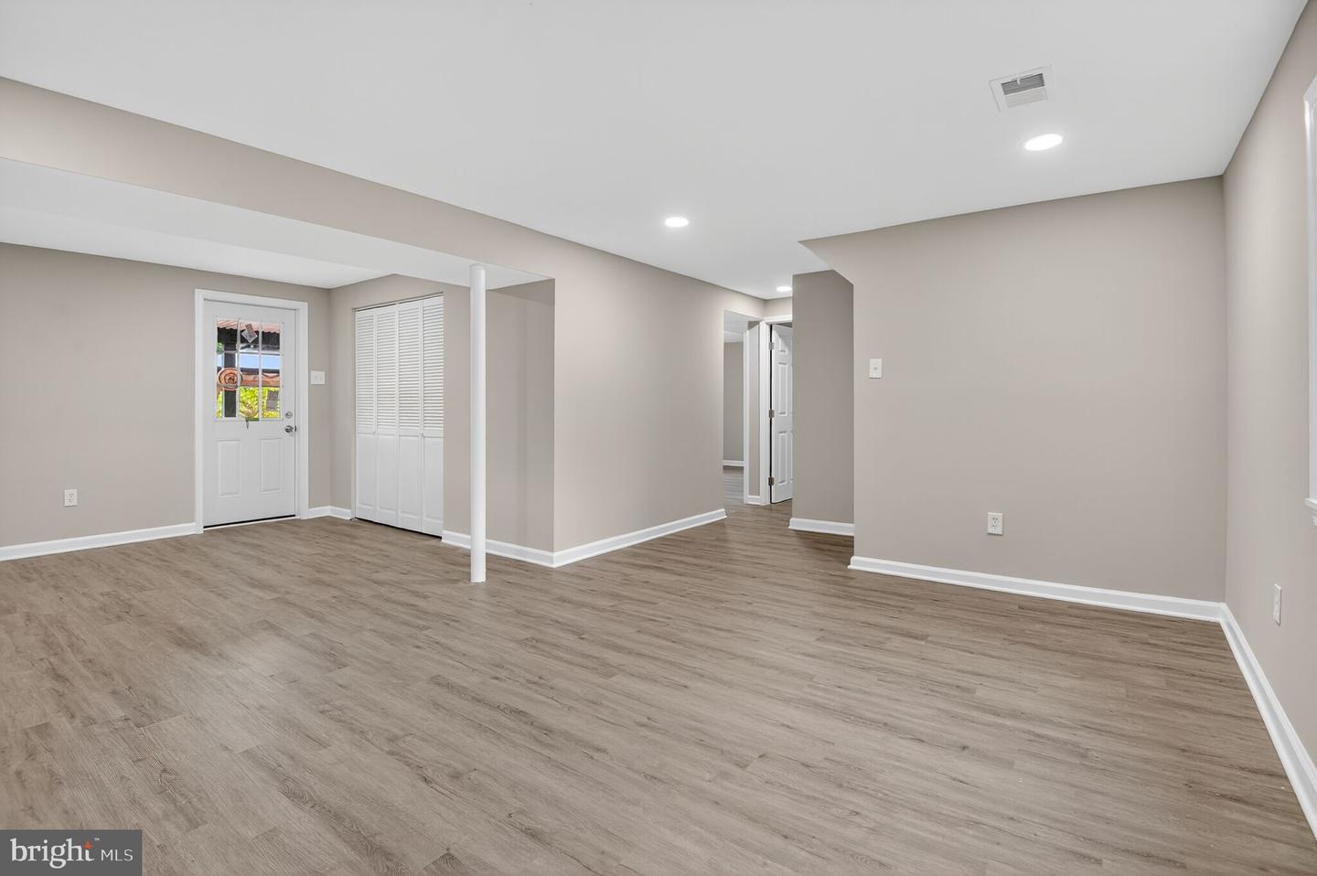 4309 WILLOUGHBY CT, CHANTILLY, Virginia 20151, 3 Bedrooms Bedrooms, ,2 BathroomsBathrooms,Residential,For sale,4309 WILLOUGHBY CT,VAFX2264594 MLS # VAFX2264594