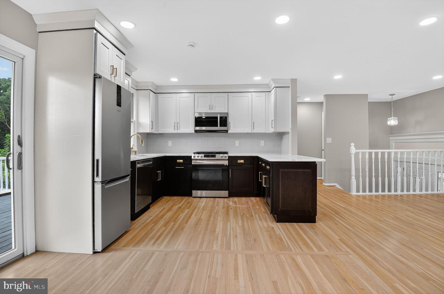 4309 WILLOUGHBY CT, CHANTILLY, Virginia 20151, 3 Bedrooms Bedrooms, ,2 BathroomsBathrooms,Residential,For sale,4309 WILLOUGHBY CT,VAFX2264594 MLS # VAFX2264594