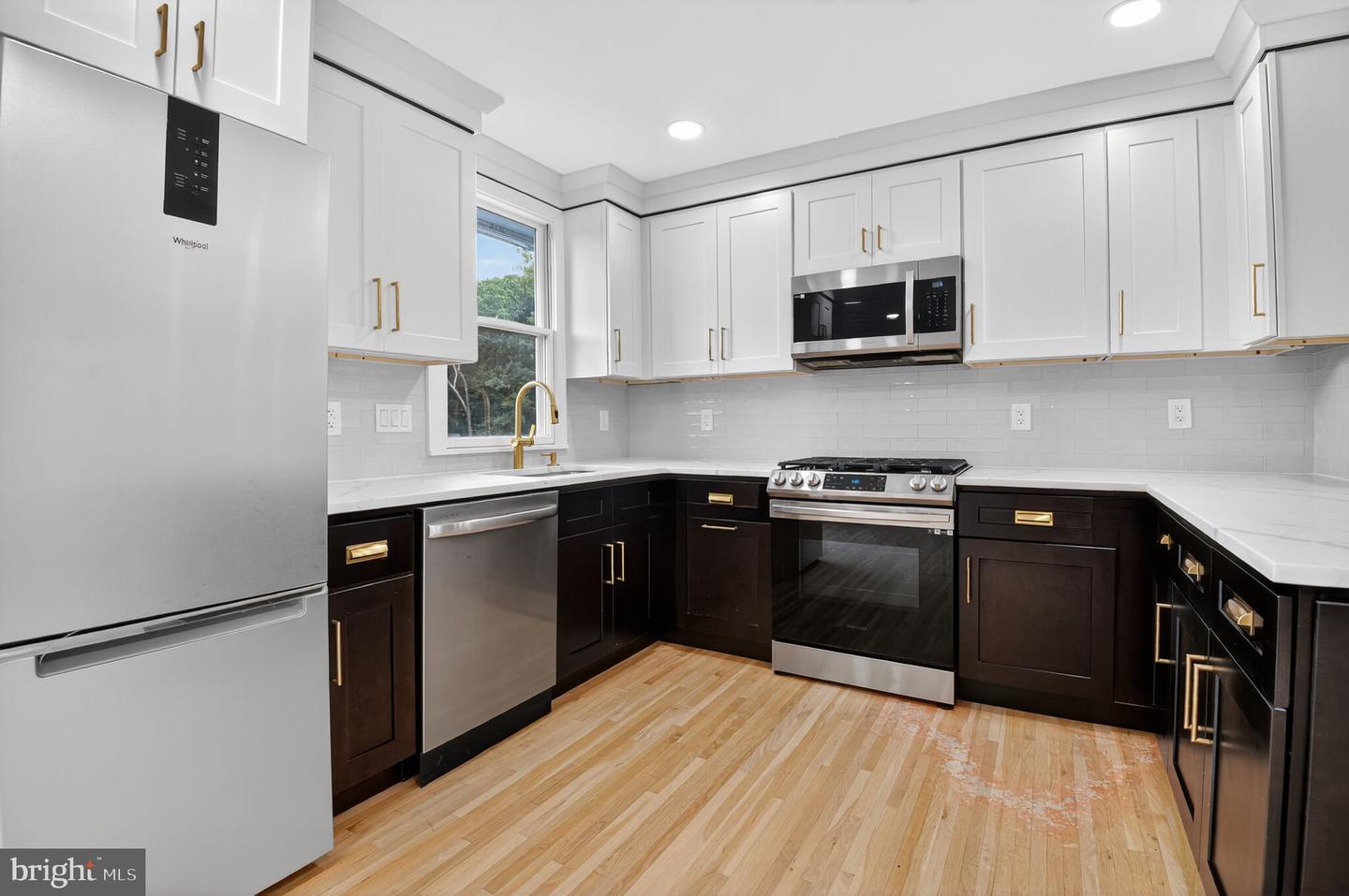 4309 WILLOUGHBY CT, CHANTILLY, Virginia 20151, 3 Bedrooms Bedrooms, ,2 BathroomsBathrooms,Residential,For sale,4309 WILLOUGHBY CT,VAFX2264594 MLS # VAFX2264594