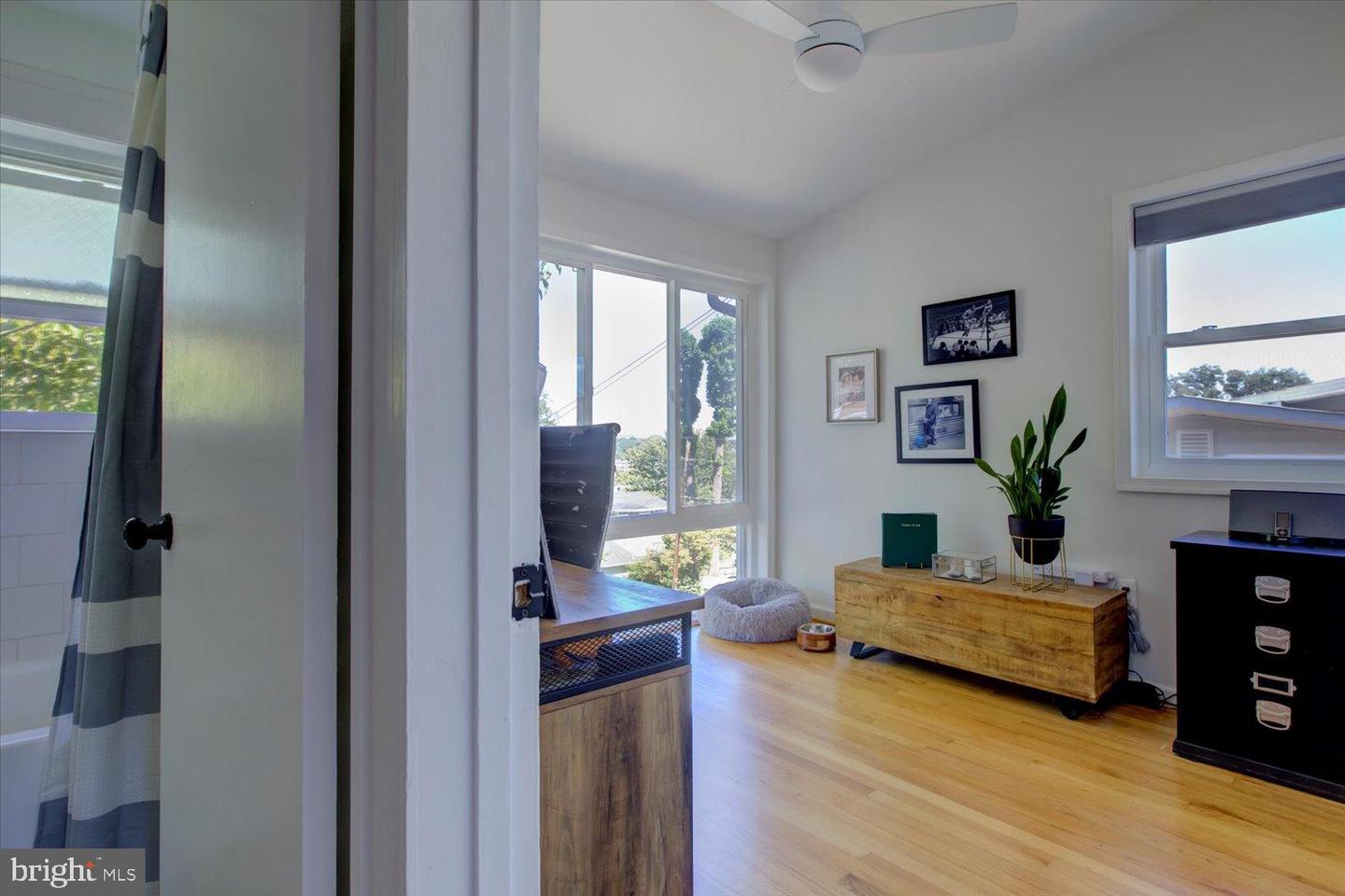 5208 10TH PL S, ARLINGTON, Virginia 22204, 2 Bedrooms Bedrooms, ,1 BathroomBathrooms,Residential,For sale,5208 10TH PL S,VAAR2063584 MLS # VAAR2063584 5208 10TH PL S, ARLINGTON, Virginia 22204, 2 Bedrooms Bedrooms, ,1 BathroomBathrooms,Residential,For sale,5208 10TH PL S,VAAR2063584 MLS # VAAR2063584