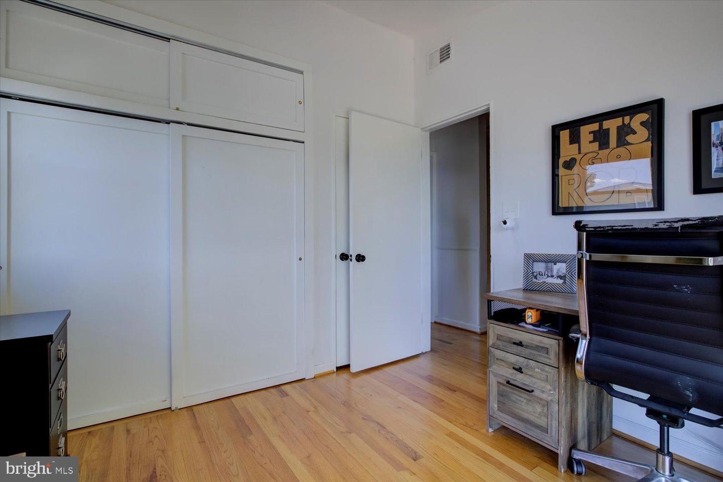 5208 10TH PL S, ARLINGTON, Virginia 22204, 2 Bedrooms Bedrooms, ,1 BathroomBathrooms,Residential,For sale,5208 10TH PL S,VAAR2063584 MLS # VAAR2063584 5208 10TH PL S, ARLINGTON, Virginia 22204, 2 Bedrooms Bedrooms, ,1 BathroomBathrooms,Residential,For sale,5208 10TH PL S,VAAR2063584 MLS # VAAR2063584