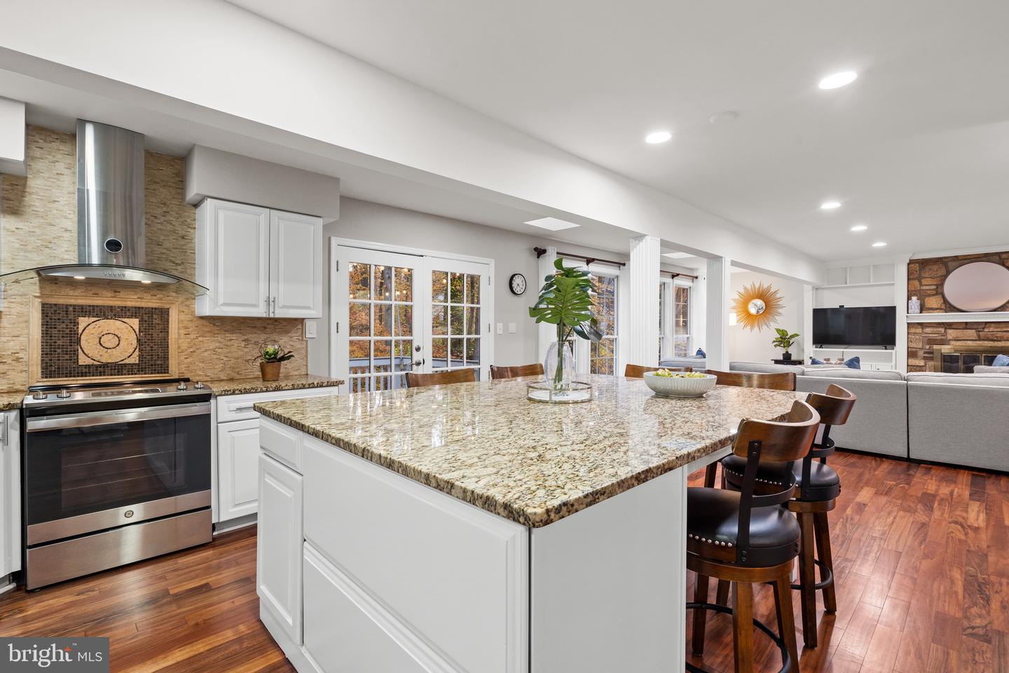 11317 EDENDERRY DR, FAIRFAX, Virginia 22030, 5 Bedrooms Bedrooms, 16 Rooms Rooms,3 BathroomsBathrooms,Residential,For sale,11317 EDENDERRY DR,VAFX2267946 MLS # VAFX2267946 11317 EDENDERRY DR, FAIRFAX, Virginia 22030, 5 Bedrooms Bedrooms, 16 Rooms Rooms,3 BathroomsBathrooms,Residential,For sale,11317 EDENDERRY DR,VAFX2267946 MLS # VAFX2267946