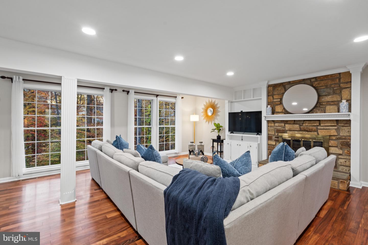 11317 EDENDERRY DR, FAIRFAX, Virginia 22030, 5 Bedrooms Bedrooms, 16 Rooms Rooms,3 BathroomsBathrooms,Residential,For sale,11317 EDENDERRY DR,VAFX2267946 MLS # VAFX2267946 11317 EDENDERRY DR, FAIRFAX, Virginia 22030, 5 Bedrooms Bedrooms, 16 Rooms Rooms,3 BathroomsBathrooms,Residential,For sale,11317 EDENDERRY DR,VAFX2267946 MLS # VAFX2267946