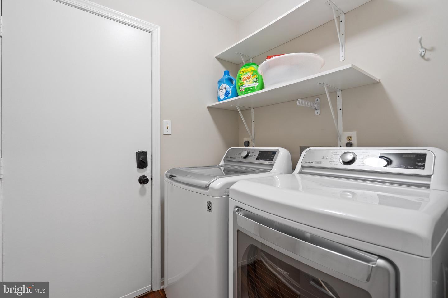 11317 EDENDERRY DR, FAIRFAX, Virginia 22030, 5 Bedrooms Bedrooms, 16 Rooms Rooms,3 BathroomsBathrooms,Residential,For sale,11317 EDENDERRY DR,VAFX2267946 MLS # VAFX2267946 11317 EDENDERRY DR, FAIRFAX, Virginia 22030, 5 Bedrooms Bedrooms, 16 Rooms Rooms,3 BathroomsBathrooms,Residential,For sale,11317 EDENDERRY DR,VAFX2267946 MLS # VAFX2267946