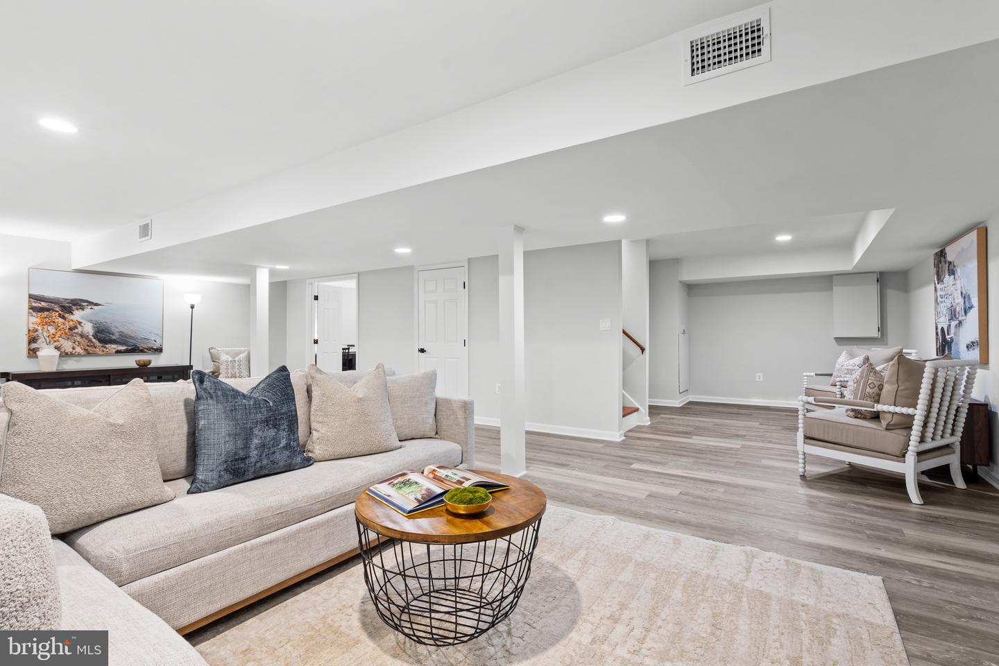 11317 EDENDERRY DR, FAIRFAX, Virginia 22030, 5 Bedrooms Bedrooms, 16 Rooms Rooms,3 BathroomsBathrooms,Residential,For sale,11317 EDENDERRY DR,VAFX2267946 MLS # VAFX2267946 11317 EDENDERRY DR, FAIRFAX, Virginia 22030, 5 Bedrooms Bedrooms, 16 Rooms Rooms,3 BathroomsBathrooms,Residential,For sale,11317 EDENDERRY DR,VAFX2267946 MLS # VAFX2267946