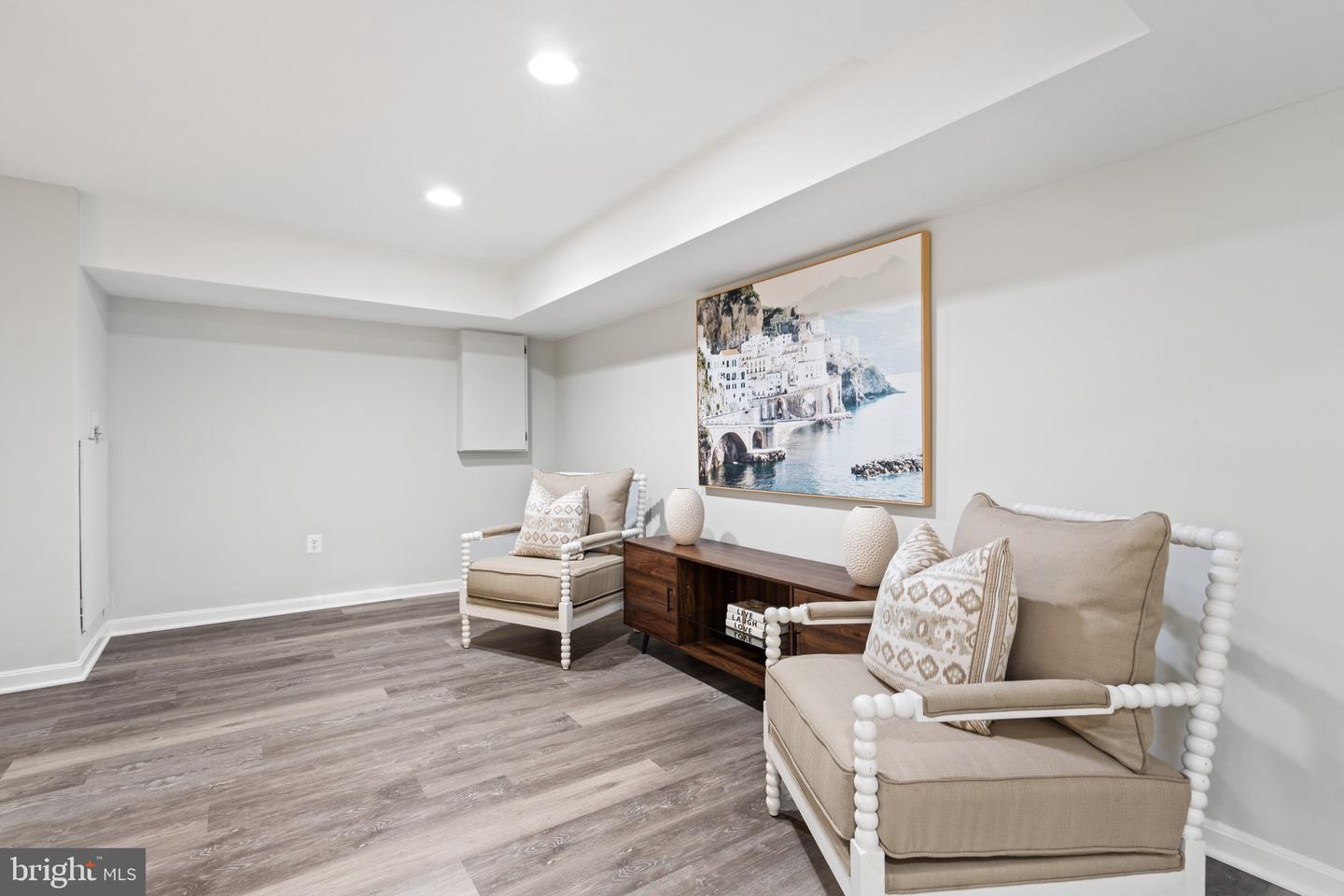 11317 EDENDERRY DR, FAIRFAX, Virginia 22030, 5 Bedrooms Bedrooms, 16 Rooms Rooms,3 BathroomsBathrooms,Residential,For sale,11317 EDENDERRY DR,VAFX2267946 MLS # VAFX2267946 11317 EDENDERRY DR, FAIRFAX, Virginia 22030, 5 Bedrooms Bedrooms, 16 Rooms Rooms,3 BathroomsBathrooms,Residential,For sale,11317 EDENDERRY DR,VAFX2267946 MLS # VAFX2267946