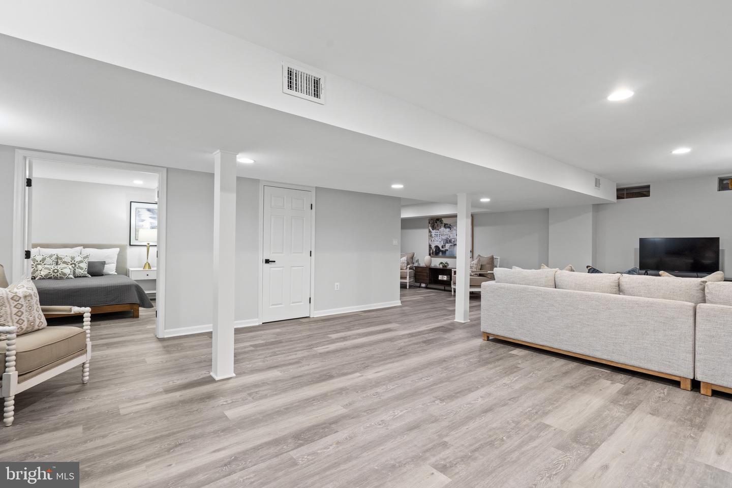 11317 EDENDERRY DR, FAIRFAX, Virginia 22030, 5 Bedrooms Bedrooms, 16 Rooms Rooms,3 BathroomsBathrooms,Residential,For sale,11317 EDENDERRY DR,VAFX2267946 MLS # VAFX2267946 11317 EDENDERRY DR, FAIRFAX, Virginia 22030, 5 Bedrooms Bedrooms, 16 Rooms Rooms,3 BathroomsBathrooms,Residential,For sale,11317 EDENDERRY DR,VAFX2267946 MLS # VAFX2267946