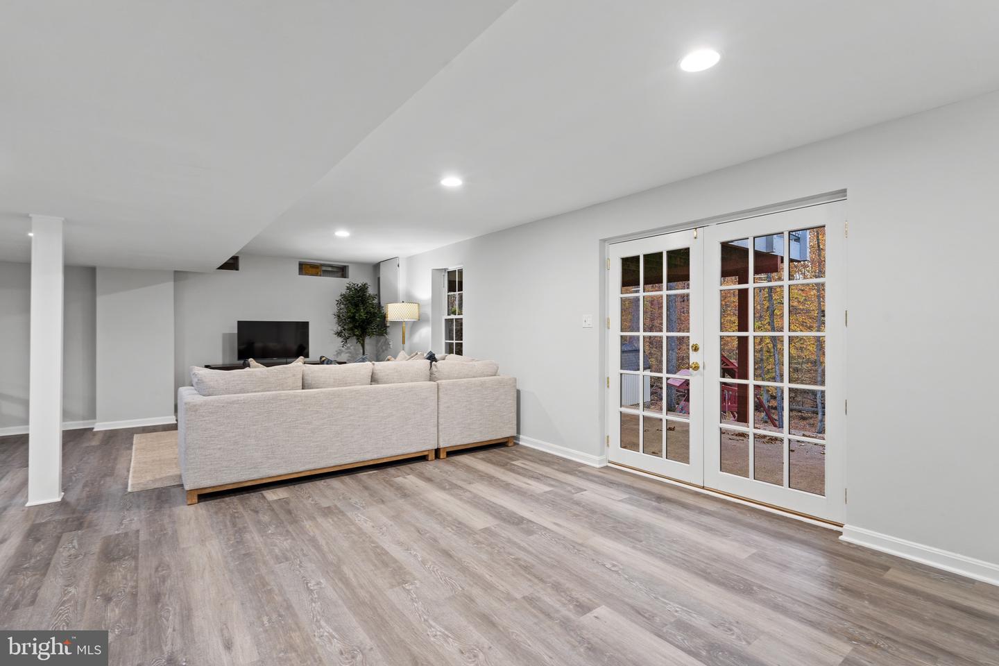 11317 EDENDERRY DR, FAIRFAX, Virginia 22030, 5 Bedrooms Bedrooms, 16 Rooms Rooms,3 BathroomsBathrooms,Residential,For sale,11317 EDENDERRY DR,VAFX2267946 MLS # VAFX2267946 11317 EDENDERRY DR, FAIRFAX, Virginia 22030, 5 Bedrooms Bedrooms, 16 Rooms Rooms,3 BathroomsBathrooms,Residential,For sale,11317 EDENDERRY DR,VAFX2267946 MLS # VAFX2267946