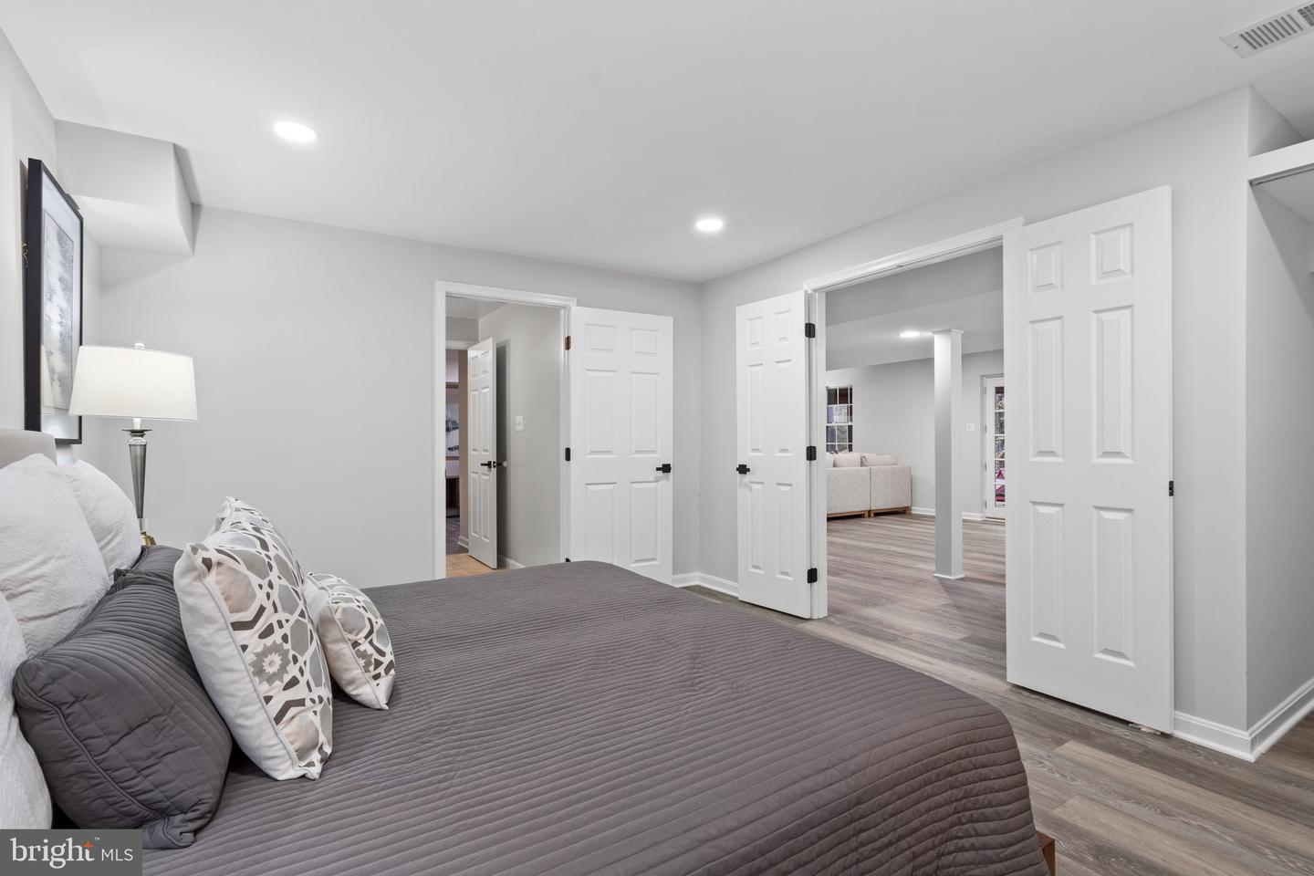 11317 EDENDERRY DR, FAIRFAX, Virginia 22030, 5 Bedrooms Bedrooms, 16 Rooms Rooms,3 BathroomsBathrooms,Residential,For sale,11317 EDENDERRY DR,VAFX2267946 MLS # VAFX2267946 11317 EDENDERRY DR, FAIRFAX, Virginia 22030, 5 Bedrooms Bedrooms, 16 Rooms Rooms,3 BathroomsBathrooms,Residential,For sale,11317 EDENDERRY DR,VAFX2267946 MLS # VAFX2267946