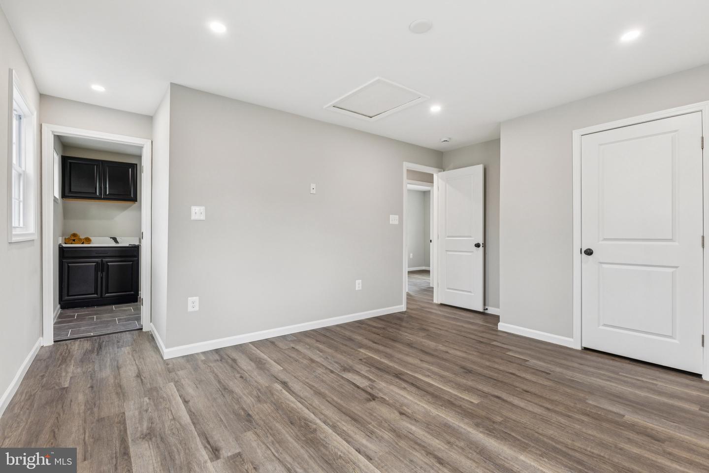 186 LAMBERT DR, MANASSAS PARK, Virginia 20111, 4 Bedrooms Bedrooms, 7 Rooms Rooms,3 BathroomsBathrooms,Residential,For sale,186 LAMBERT DR,VAMP2003384 MLS # VAMP2003384