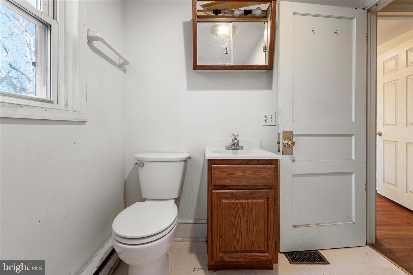 1621 LOCKES MILL ROAD RD, BERRYVILLE, Virginia 22611, 4 Bedrooms Bedrooms, ,2 BathroomsBathrooms,Residential,For sale,1621 LOCKES MILL ROAD RD,VACL2006186 MLS # VACL2006186