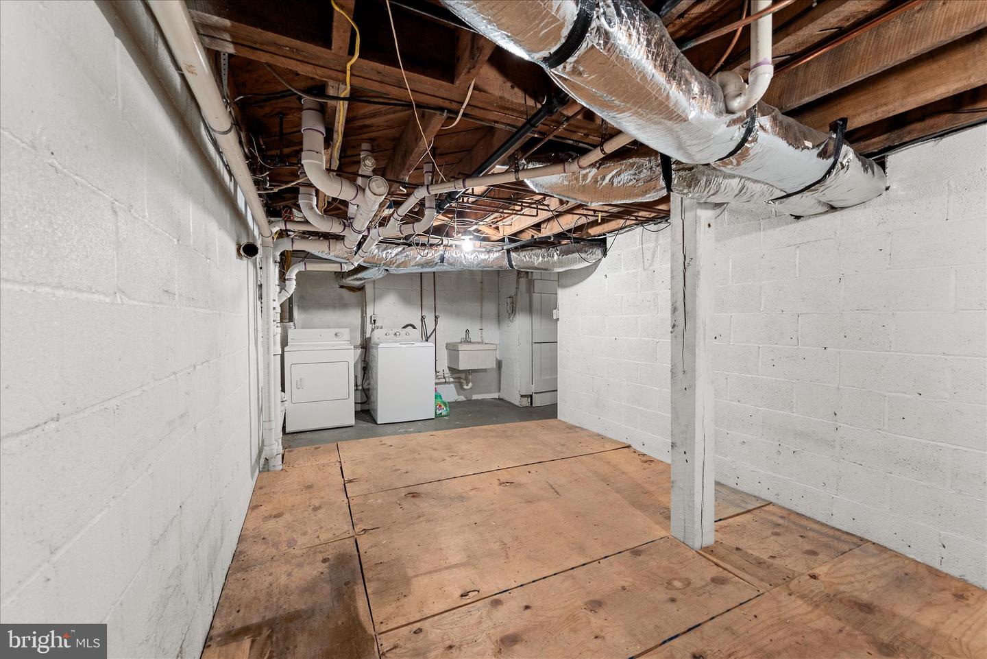 1621 LOCKES MILL ROAD RD, BERRYVILLE, Virginia 22611, 4 Bedrooms Bedrooms, ,2 BathroomsBathrooms,Residential,For sale,1621 LOCKES MILL ROAD RD,VACL2006186 MLS # VACL2006186