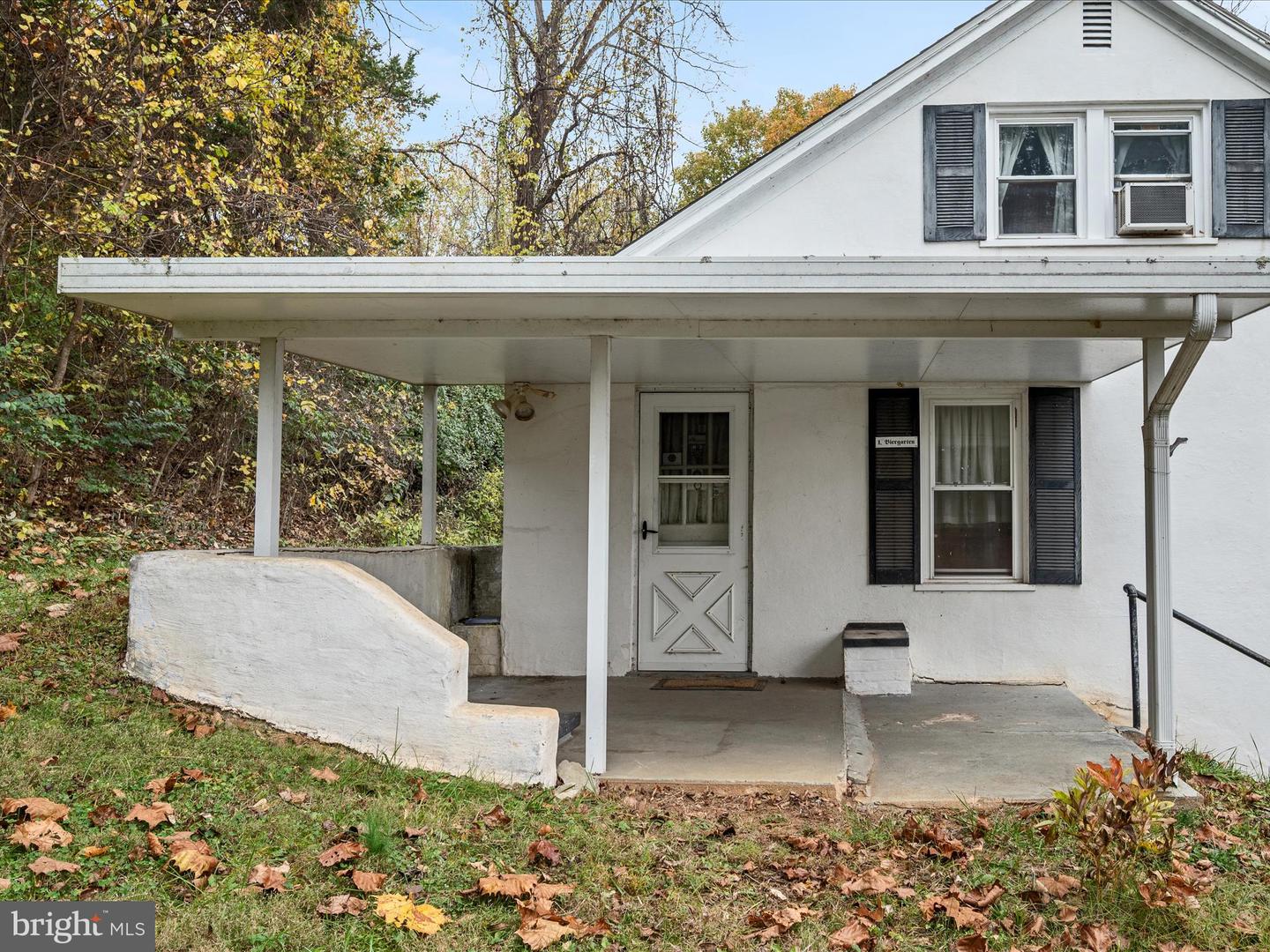 1621 LOCKES MILL ROAD RD, BERRYVILLE, Virginia 22611, 4 Bedrooms Bedrooms, ,2 BathroomsBathrooms,Residential,For sale,1621 LOCKES MILL ROAD RD,VACL2006186 MLS # VACL2006186