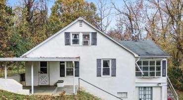 1621 LOCKES MILL ROAD RD, BERRYVILLE, Virginia 22611, 4 Bedrooms Bedrooms, ,2 BathroomsBathrooms,Residential,For sale,1621 LOCKES MILL ROAD RD,VACL2006186 MLS # VACL2006186