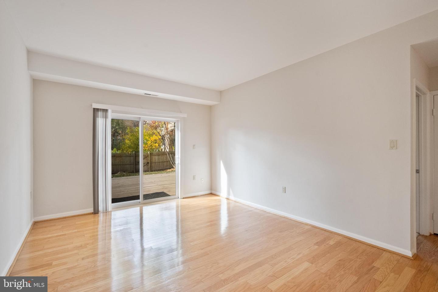 VIENNA, Virginia 22180, 4 Bedrooms Bedrooms, ,2 BathroomsBathrooms,Residential,For sale,VAFX2276786 MLS # VAFX2276786