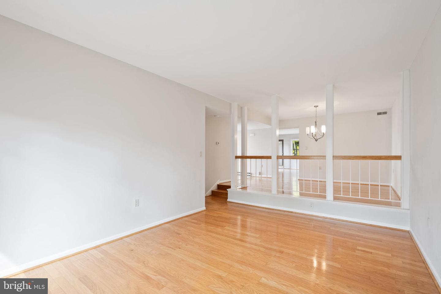 VIENNA, Virginia 22180, 4 Bedrooms Bedrooms, ,2 BathroomsBathrooms,Residential,For sale,VAFX2276786 MLS # VAFX2276786