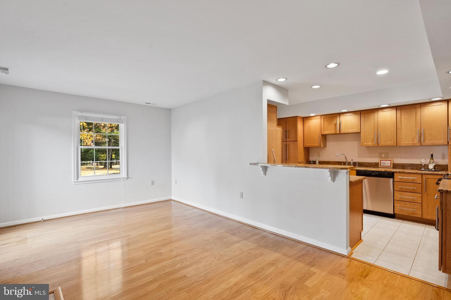 VIENNA, Virginia 22180, 4 Bedrooms Bedrooms, ,2 BathroomsBathrooms,Residential,For sale,VAFX2276786 MLS # VAFX2276786