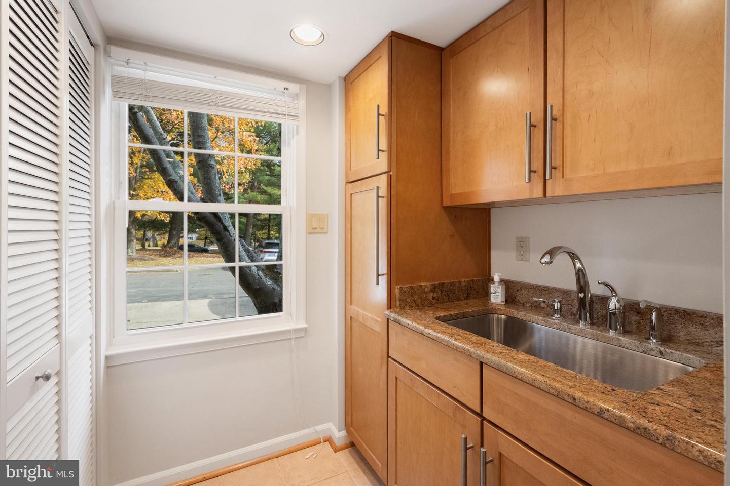 VIENNA, Virginia 22180, 4 Bedrooms Bedrooms, ,2 BathroomsBathrooms,Residential,For sale,VAFX2276786 MLS # VAFX2276786