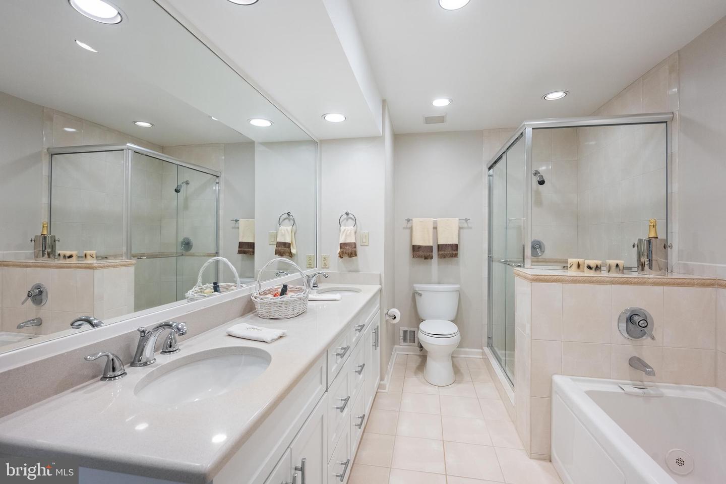 VIENNA, Virginia 22180, 4 Bedrooms Bedrooms, ,2 BathroomsBathrooms,Residential,For sale,VAFX2276786 MLS # VAFX2276786