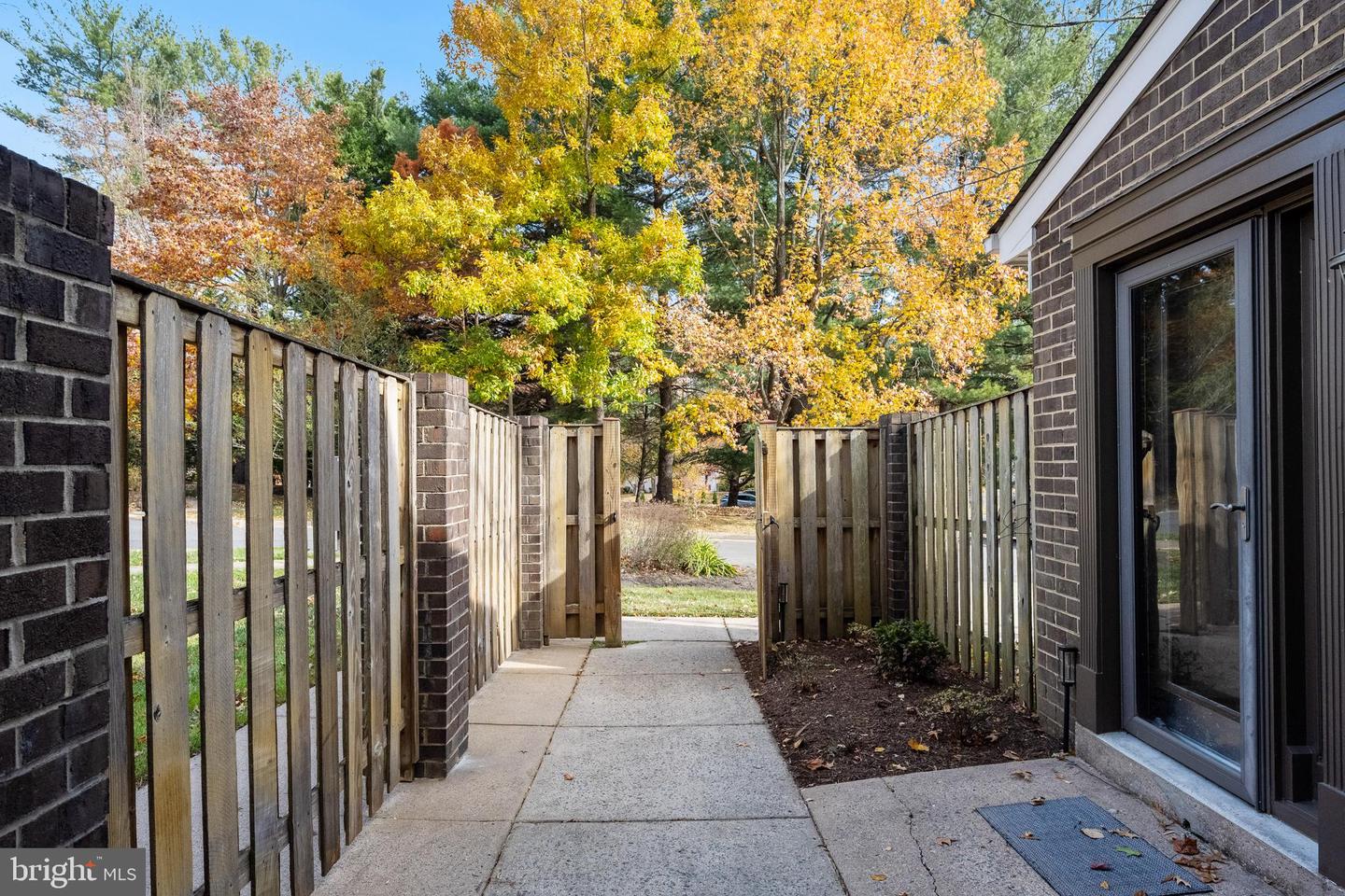 VIENNA, Virginia 22180, 4 Bedrooms Bedrooms, ,2 BathroomsBathrooms,Residential,For sale,VAFX2276786 MLS # VAFX2276786