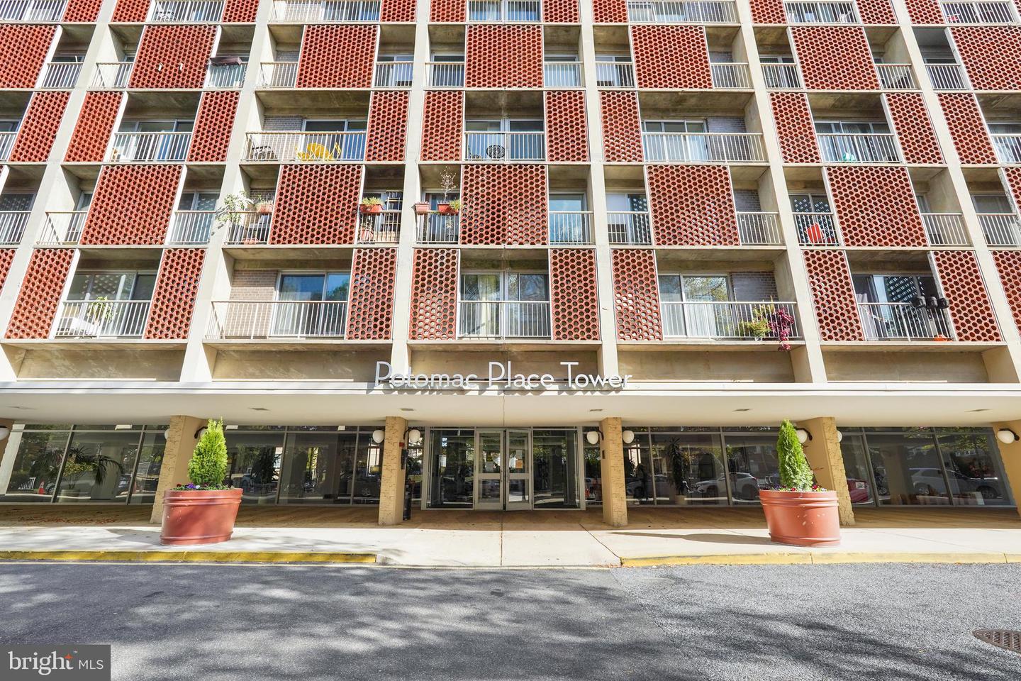 800 4TH ST SW #N111, WASHINGTON, District Of Columbia 20024, ,1 BathroomBathrooms,Residential,For sale,800 4TH ST SW #N111,DCDC2230220 MLS # DCDC2230220