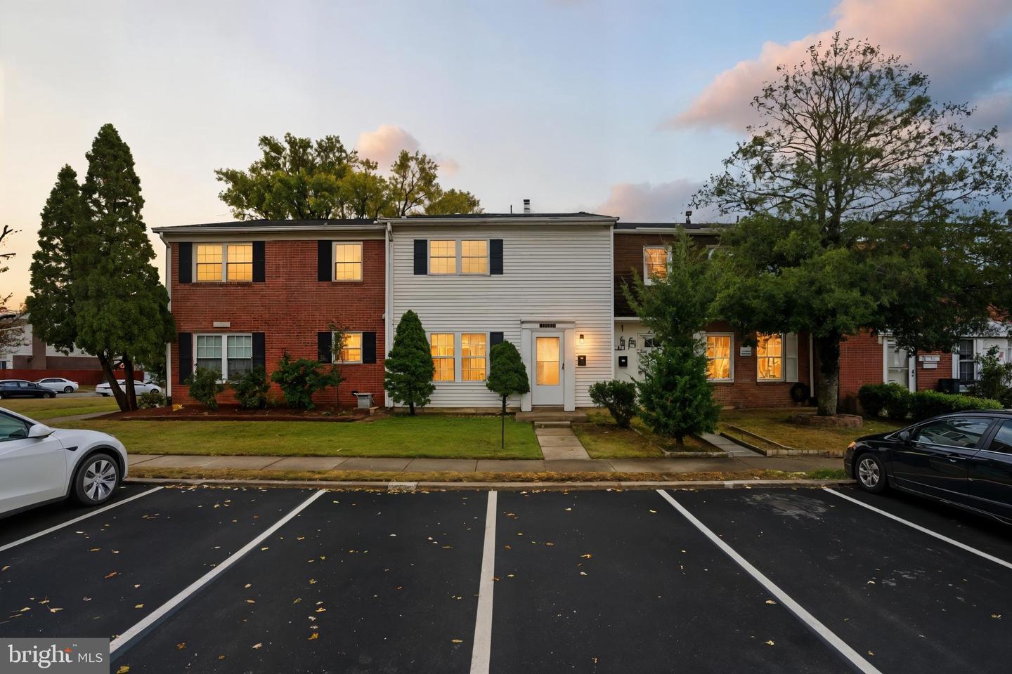 14753 TAMARACK PL, WOODBRIDGE, Virginia 22191, 2 Bedrooms Bedrooms, ,2 BathroomsBathrooms,Residential,For sale,14753 TAMARACK PL,VAPW2107282 MLS # VAPW2107282