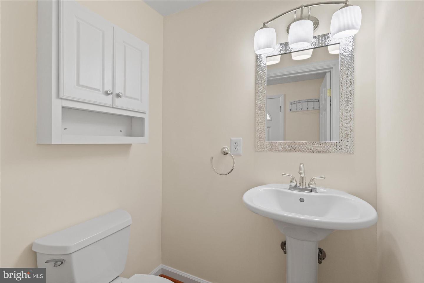 105 DEERWOOD CT, STERLING, Virginia 20164, 5 Bedrooms Bedrooms, ,3 BathroomsBathrooms,Residential,For sale,105 DEERWOOD CT,VALO2110524 MLS # VALO2110524