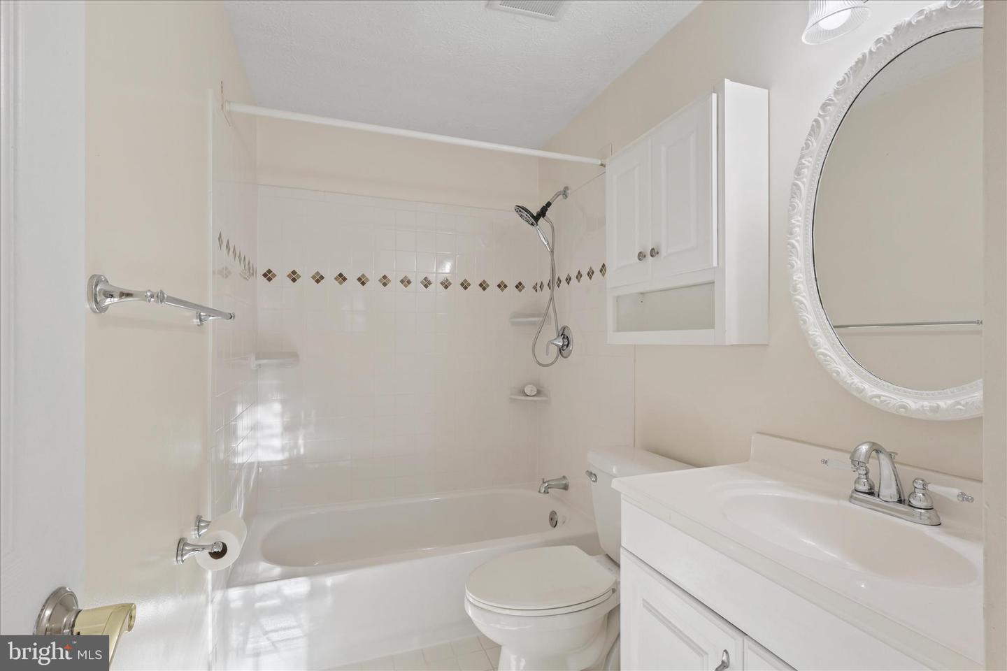 105 DEERWOOD CT, STERLING, Virginia 20164, 5 Bedrooms Bedrooms, ,3 BathroomsBathrooms,Residential,For sale,105 DEERWOOD CT,VALO2110524 MLS # VALO2110524