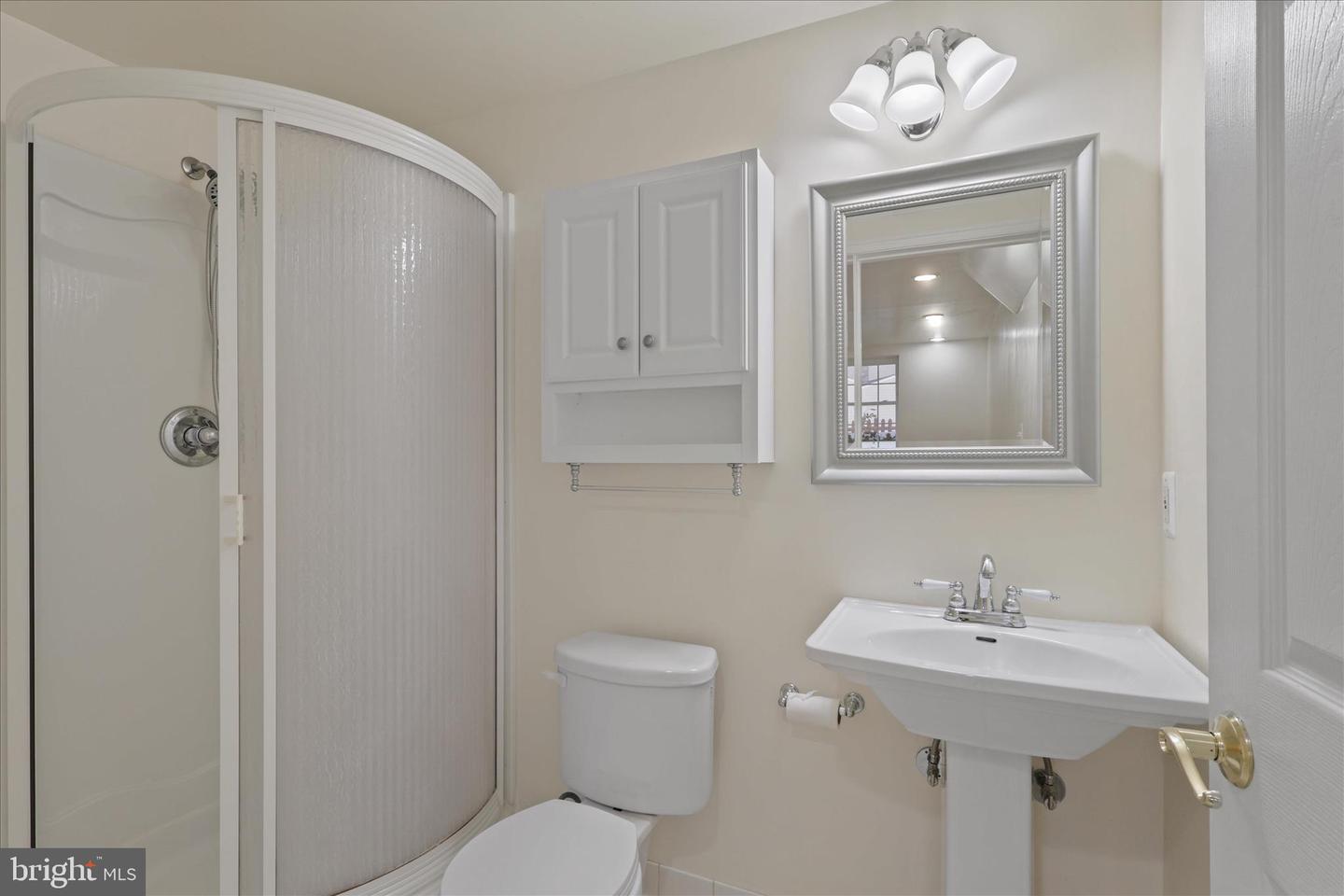 105 DEERWOOD CT, STERLING, Virginia 20164, 5 Bedrooms Bedrooms, ,3 BathroomsBathrooms,Residential,For sale,105 DEERWOOD CT,VALO2110524 MLS # VALO2110524