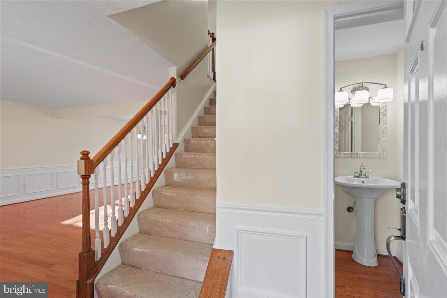 105 DEERWOOD CT, STERLING, Virginia 20164, 5 Bedrooms Bedrooms, ,3 BathroomsBathrooms,Residential,For sale,105 DEERWOOD CT,VALO2110524 MLS # VALO2110524