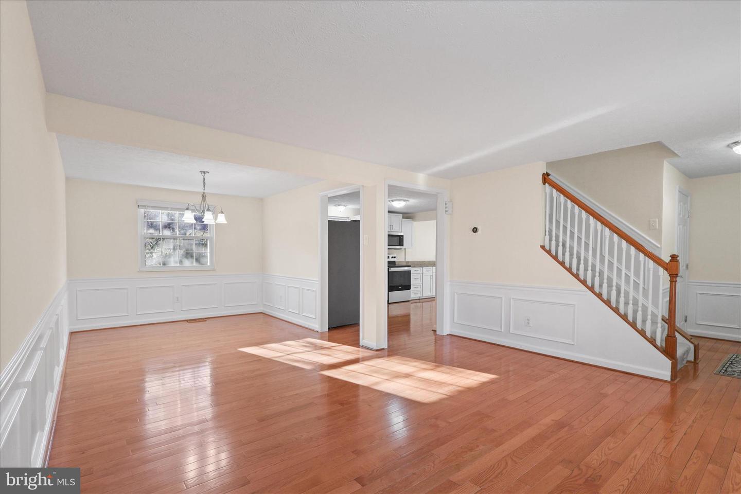 105 DEERWOOD CT, STERLING, Virginia 20164, 5 Bedrooms Bedrooms, ,3 BathroomsBathrooms,Residential,For sale,105 DEERWOOD CT,VALO2110524 MLS # VALO2110524