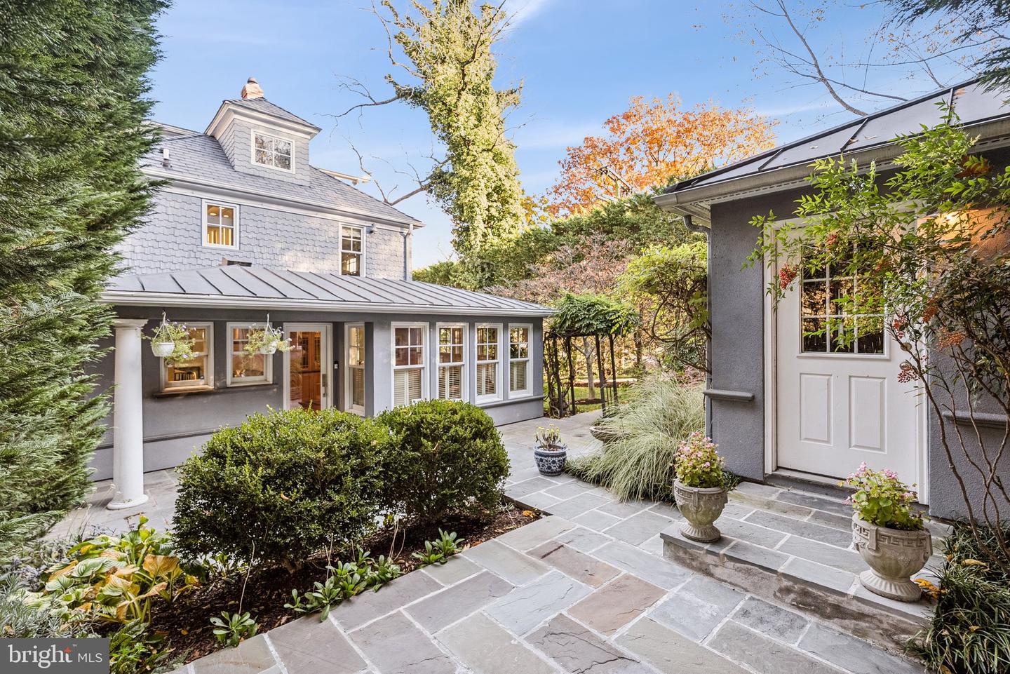 3200 44TH ST NW, WASHINGTON, District Of Columbia 20016, 5 Bedrooms Bedrooms, ,3 BathroomsBathrooms,Residential,For sale,3200 44TH ST NW,DCDC2230464 MLS # DCDC2230464