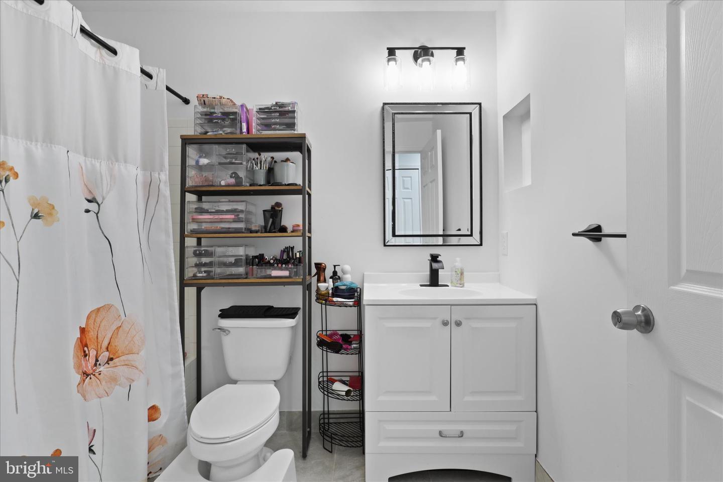 20605 CORNSTALK TER #302, ASHBURN, Virginia 20147, 2 Bedrooms Bedrooms, ,2 BathroomsBathrooms,Residential,For sale,20605 CORNSTALK TER #302,VALO2110572 MLS # VALO2110572