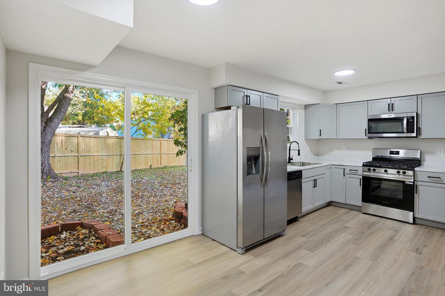 13357 PELICAN RD, WOODBRIDGE, Virginia 22193, 4 Bedrooms Bedrooms, ,2 BathroomsBathrooms,Residential,For sale,13357 PELICAN RD,VAPW2107328 MLS # VAPW2107328