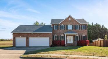 106 PLUM CT, STEPHENS CITY, Virginia 22655, 5 Bedrooms Bedrooms, ,3 BathroomsBathrooms,Residential,For sale,106 PLUM CT,VAFV2037882 MLS # VAFV2037882