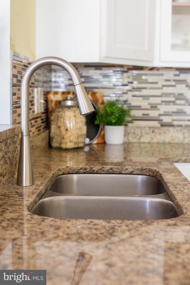 15212 FAIREN LN, SOUTH CHESTERFIELD, Virginia 23834, 5 Bedrooms Bedrooms, 8 Rooms Rooms,3 BathroomsBathrooms,Residential,For sale,15212 FAIREN LN,VACF2001316 MLS # VACF2001316