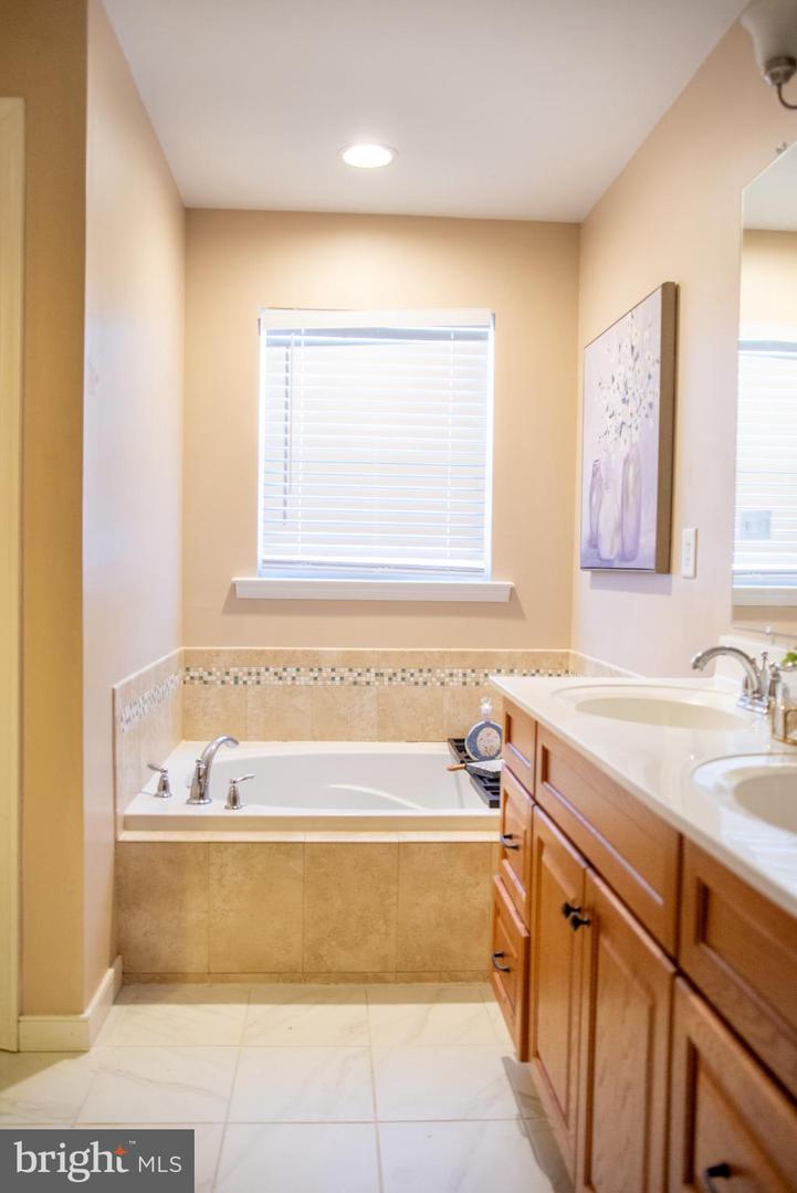 15212 FAIREN LN, SOUTH CHESTERFIELD, Virginia 23834, 5 Bedrooms Bedrooms, 8 Rooms Rooms,3 BathroomsBathrooms,Residential,For sale,15212 FAIREN LN,VACF2001316 MLS # VACF2001316