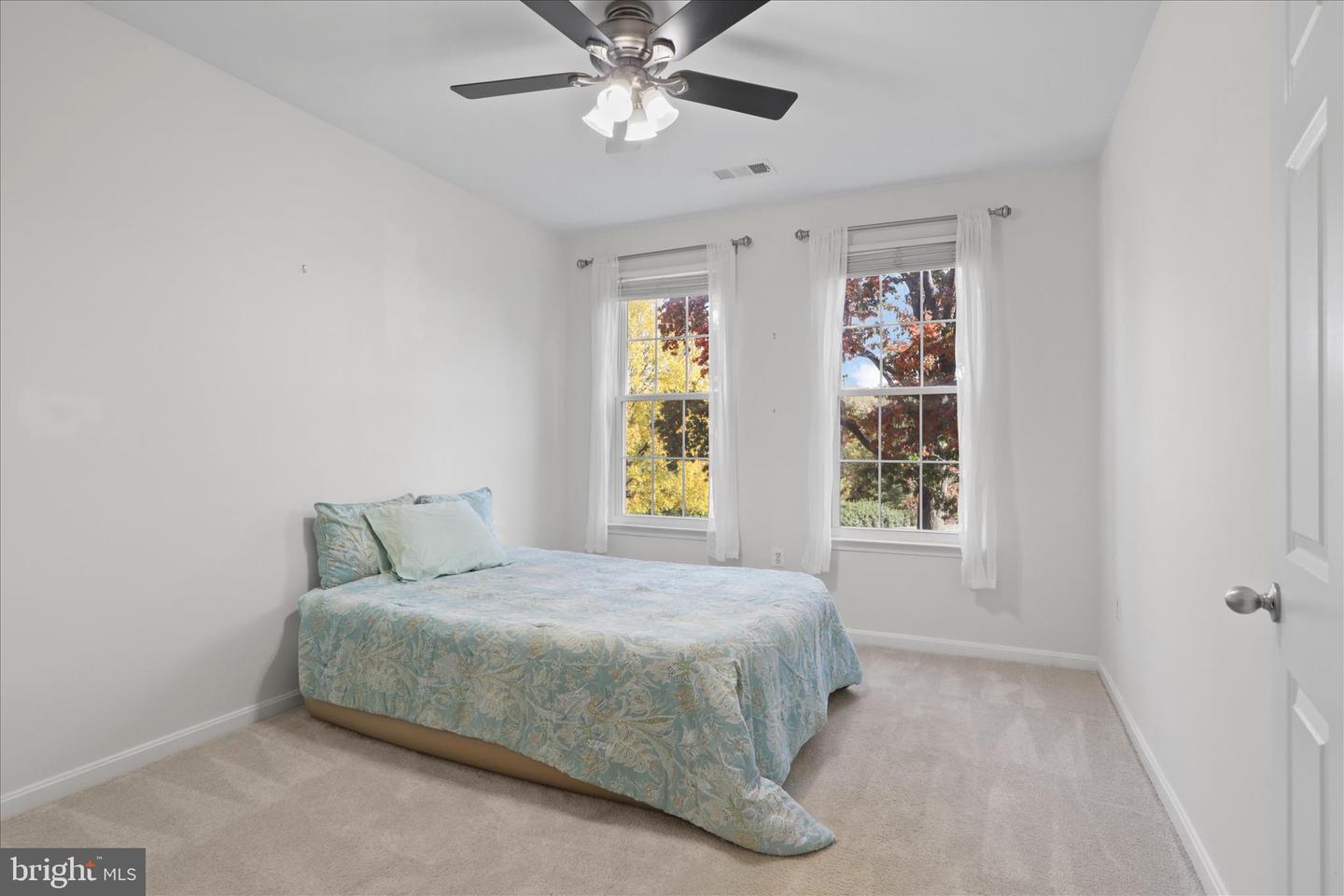 2301 25TH ST S #4-306, ARLINGTON, Virginia 22206, 2 Bedrooms Bedrooms, ,2 BathroomsBathrooms,Residential,For sale,2301 25TH ST S #4-306,VAAR2065752 MLS # VAAR2065752