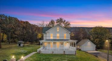 1475 SANDY HOOK RD, STRASBURG, Virginia 22657, 4 Bedrooms Bedrooms, ,2 BathroomsBathrooms,Residential,For sale,1475 SANDY HOOK RD,VASH2012940 MLS # VASH2012940