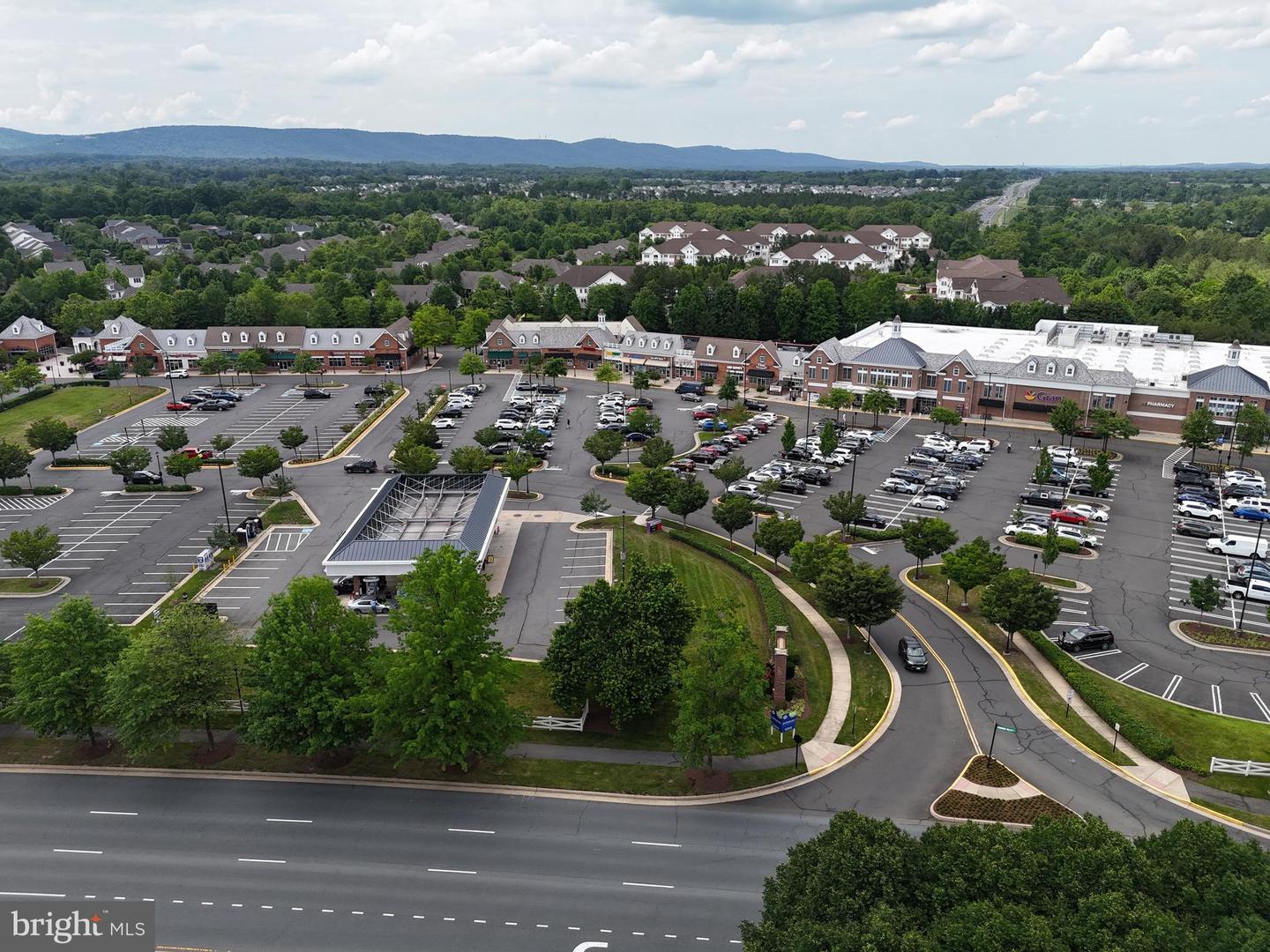 15463 LEGACY WAY, HAYMARKET, Virginia 20169, 3 Bedrooms Bedrooms, 13 Rooms Rooms,3 BathroomsBathrooms,Residential,For sale,15463 LEGACY WAY,VAPW2107400 MLS # VAPW2107400 15463 LEGACY WAY, HAYMARKET, Virginia 20169, 3 Bedrooms Bedrooms, 13 Rooms Rooms,3 BathroomsBathrooms,Residential,For sale,15463 LEGACY WAY,VAPW2107400 MLS # VAPW2107400