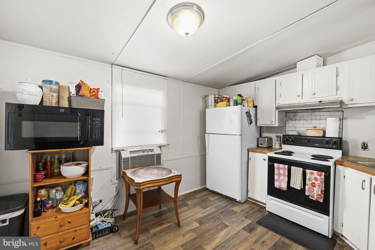 9004 THORNTON ROLLING RD, FREDERICKSBURG, Virginia 22408, 2 Bedrooms Bedrooms, ,2 BathroomsBathrooms,Residential,For sale,9004 THORNTON ROLLING RD,VASP2037458 MLS # VASP2037458